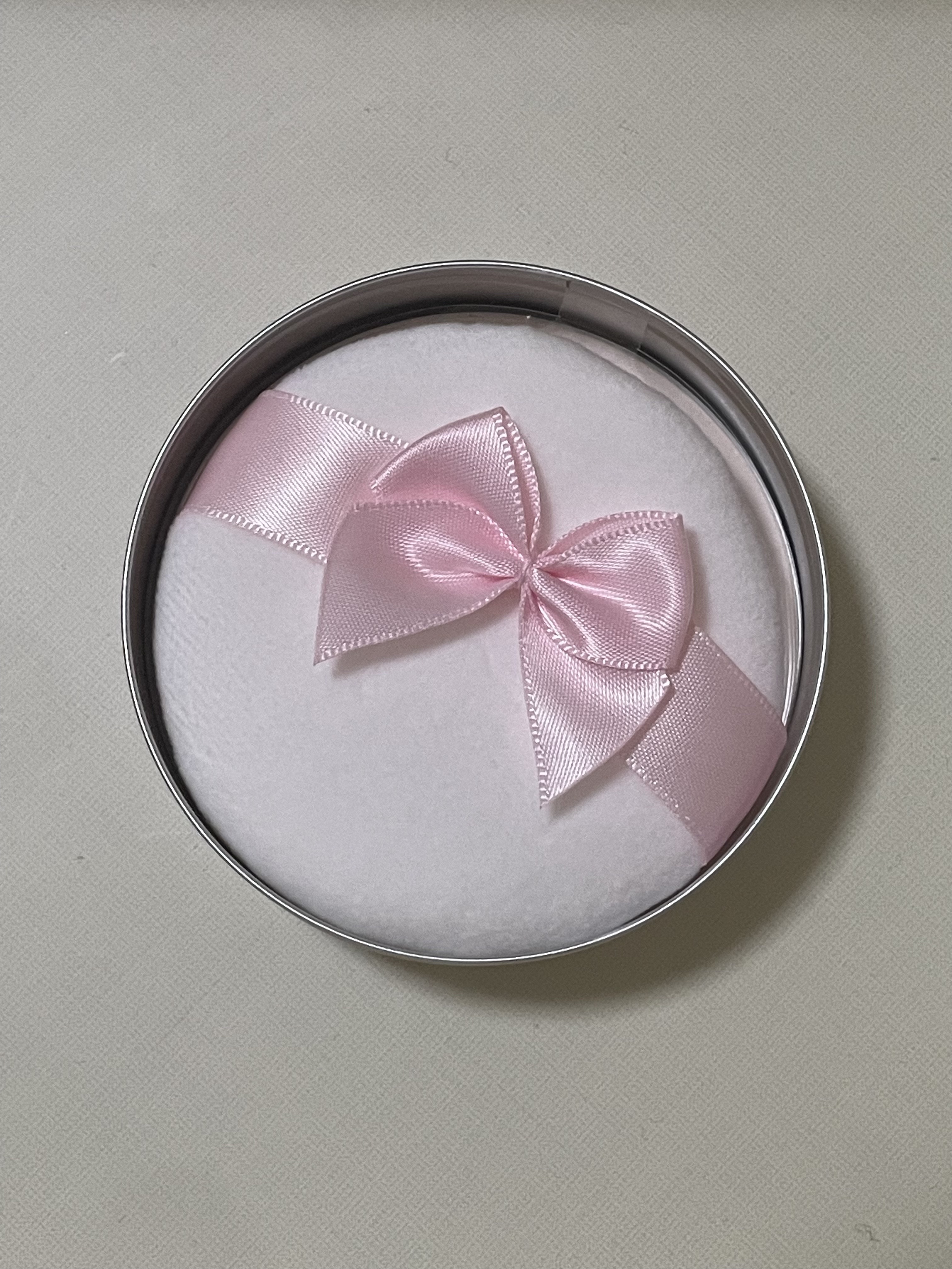 すっぴんパウダーC パステルローズの香り/クラブ/プレストパウダーを使ったクチコミ（3枚目）