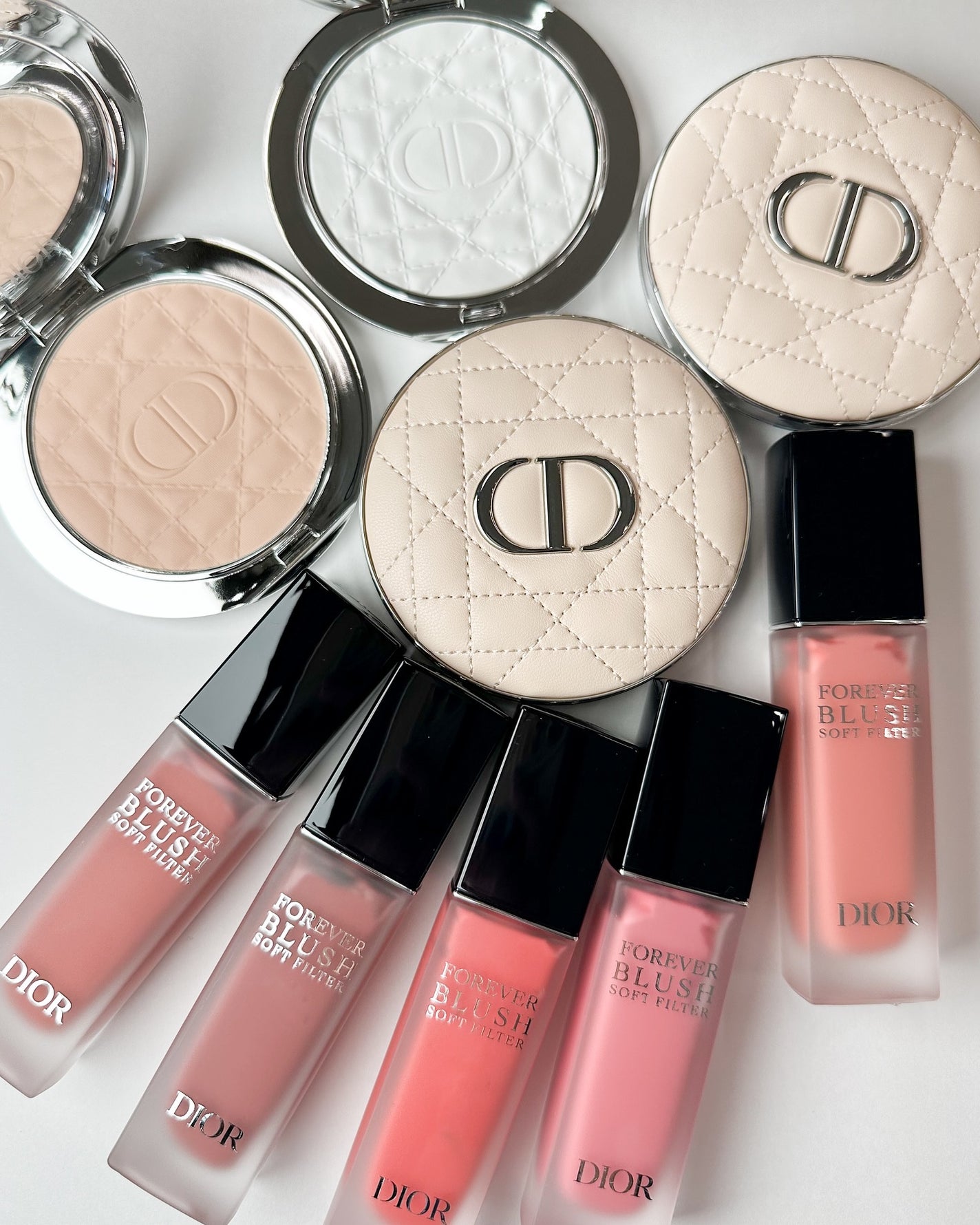 ディオールスキン フォーエヴァー ヌード ラディアント フィルター/Dior/フェイスパウダーを使ったクチコミ(1枚目)