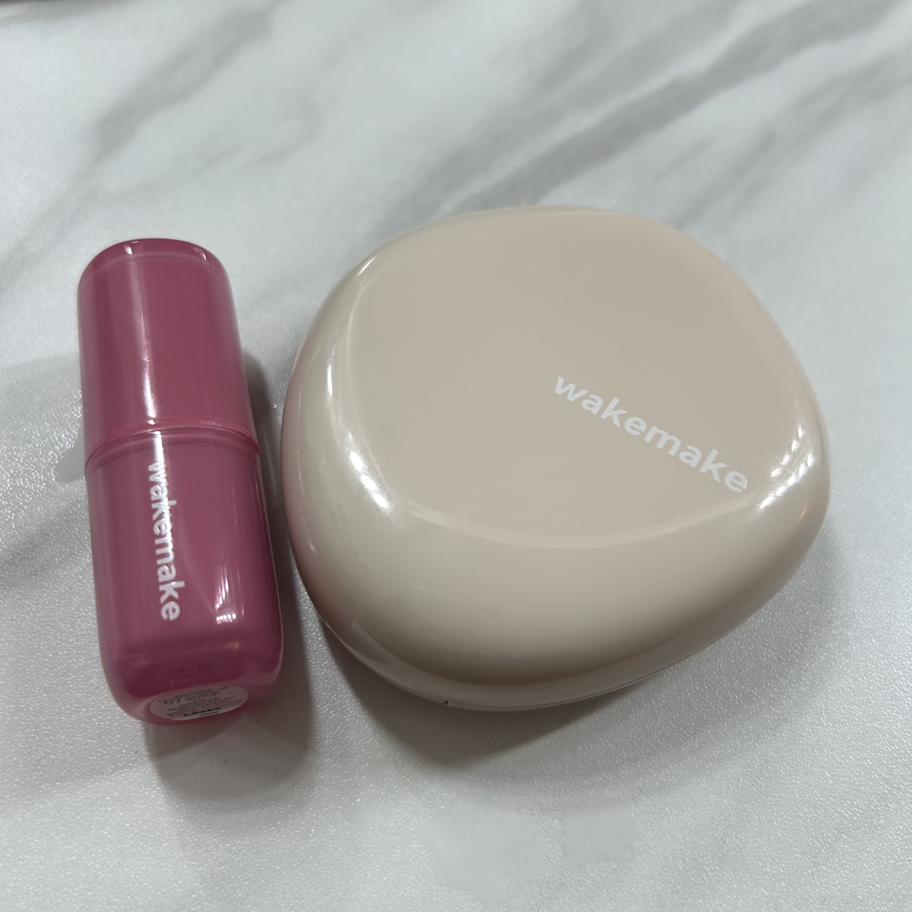 ウォータフルグロウティント/wakemake/リップティントを使ったクチコミ（1枚目）