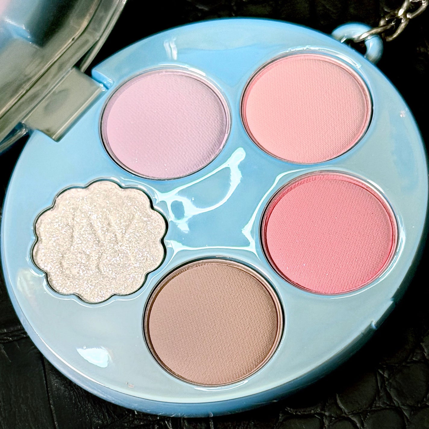 フィー ポケットアイパレット/fwee/アイシャドウパレットを使ったクチコミ(3枚目)