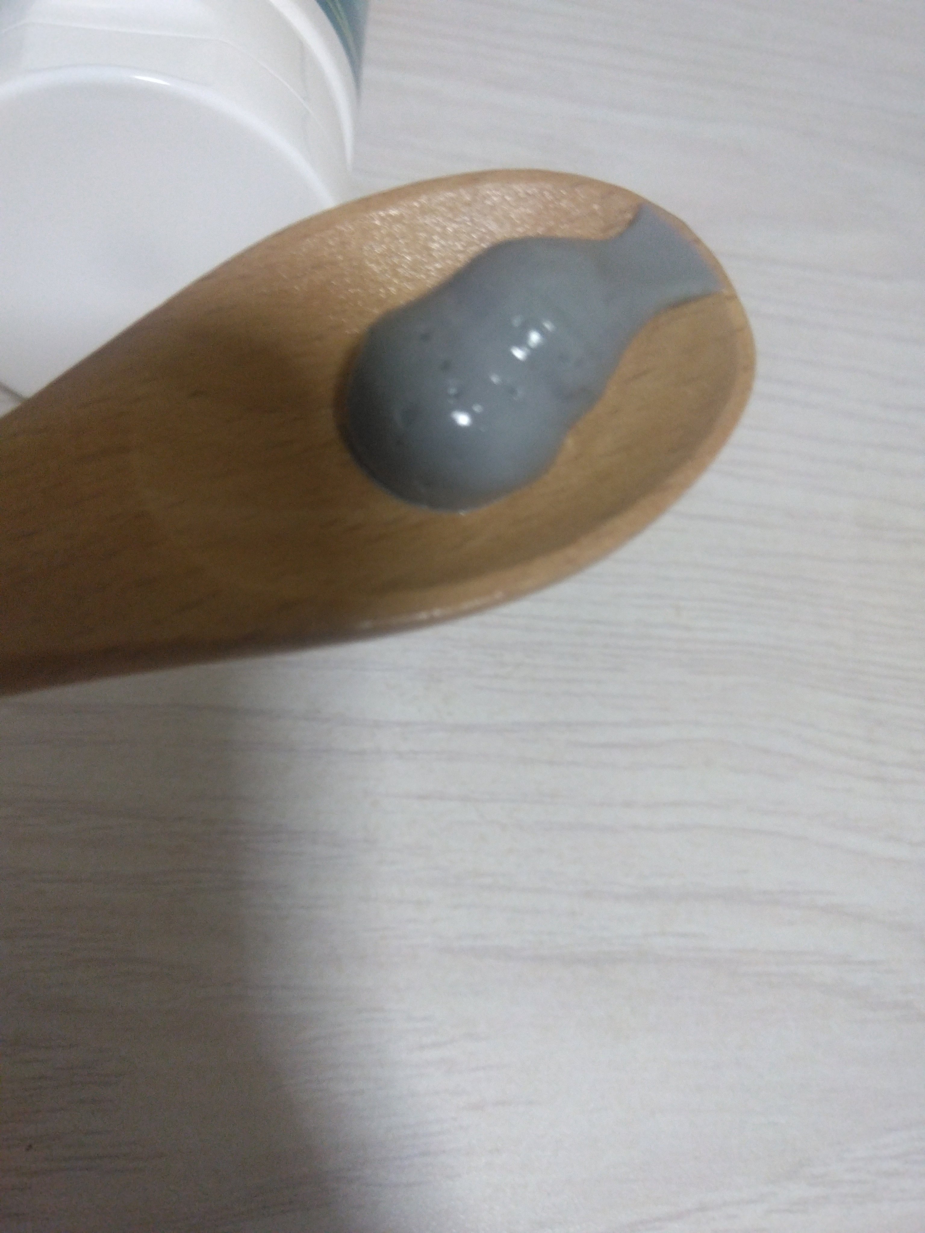 ローズマリー スカルプクレンジング/WELEDA/頭皮クレンジングを使ったクチコミ（3枚目）