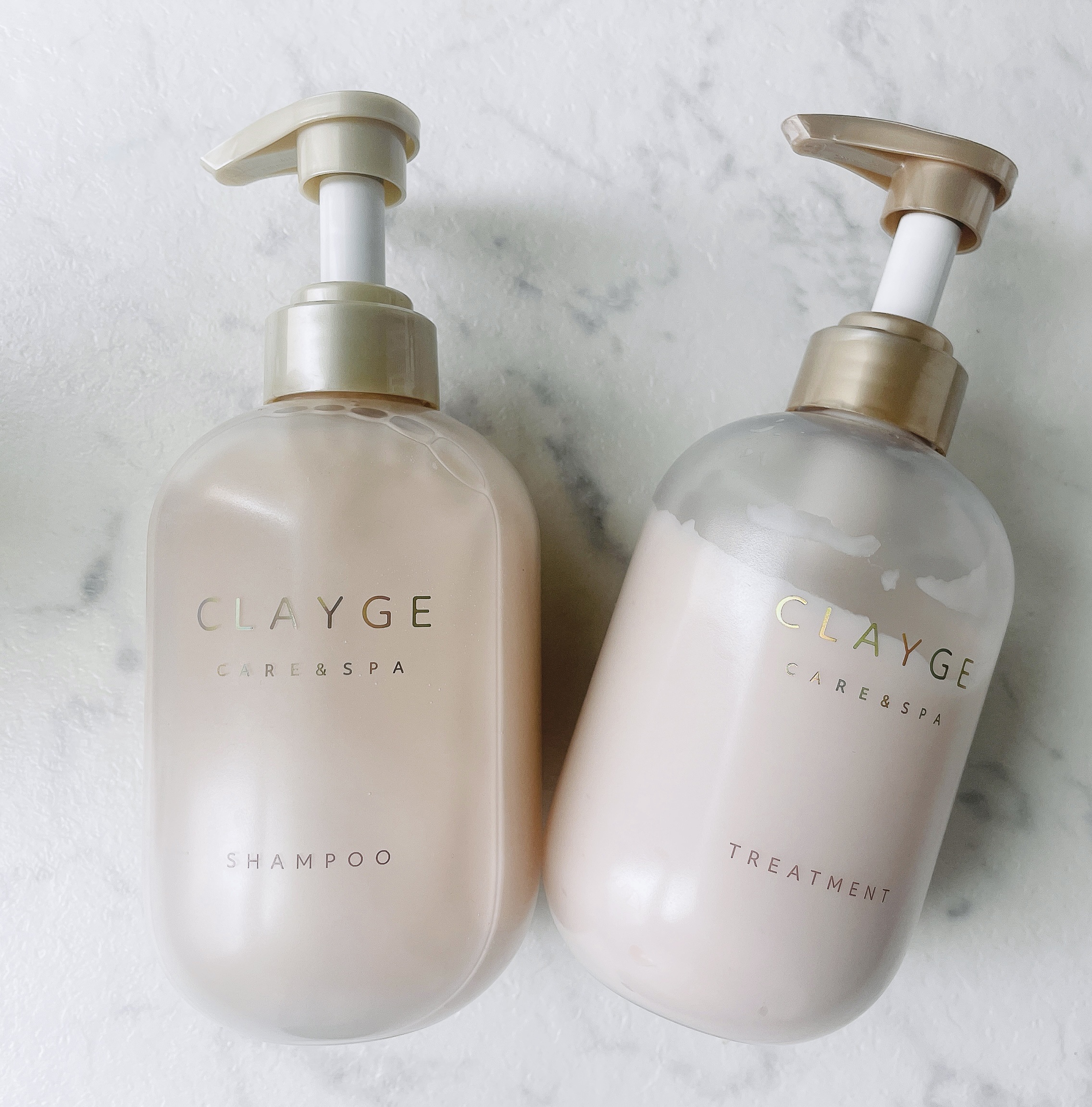 CLAYGEシャンプー/トリートメント パールシャイン

セットでいただきました𓂃◌𓈒𓐍

ホワイトアプリコット＆ムスクの香り上品で華やか、心地よい香り。
クレイ配合で頭皮もスッキリさっぱり🫧
暑くなるこれからの季節にもピッタリ🌻