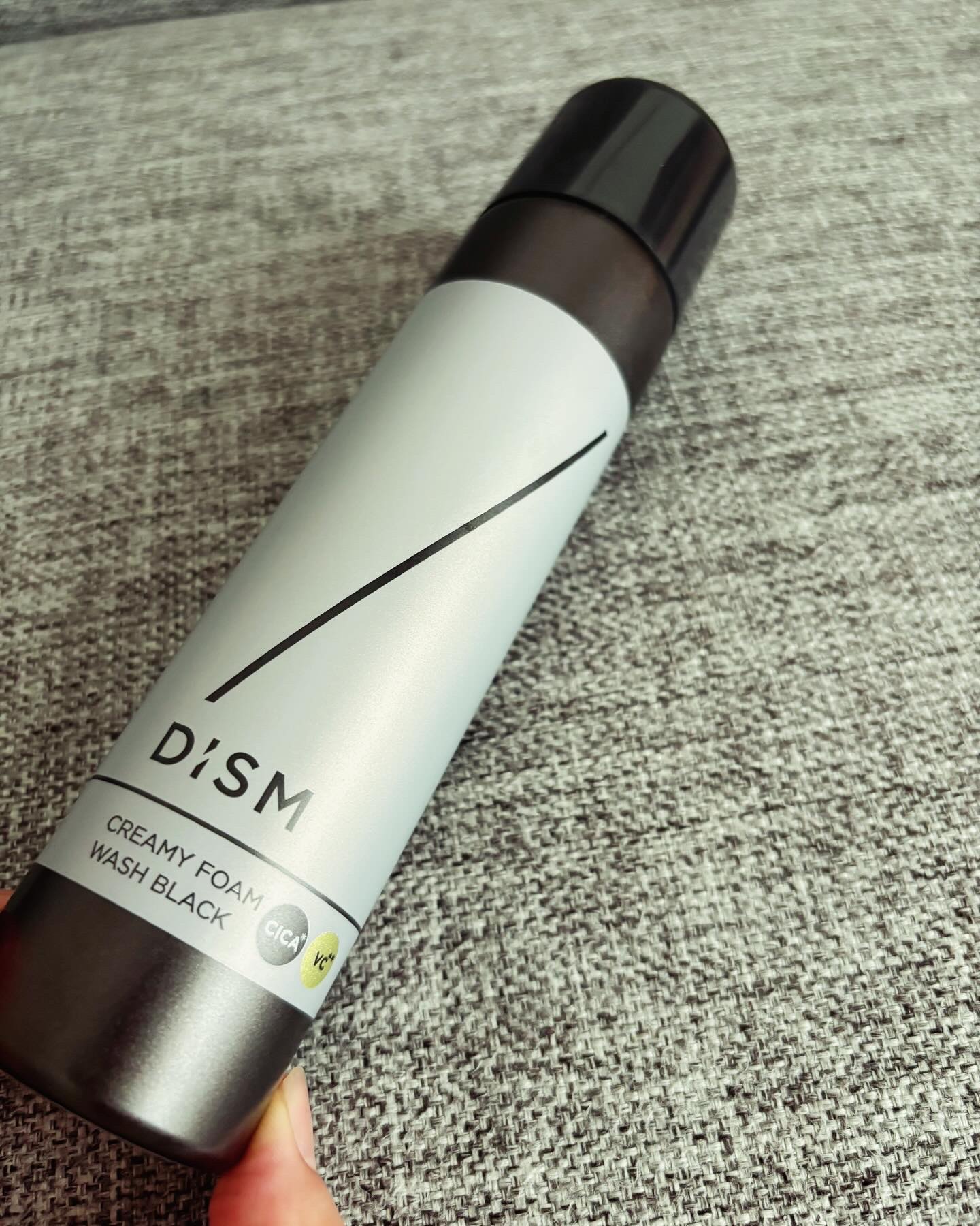 ディズム クリーミーフォームウォッシュ ブラック/DISM/泡洗顔を使ったクチコミ（1枚目）