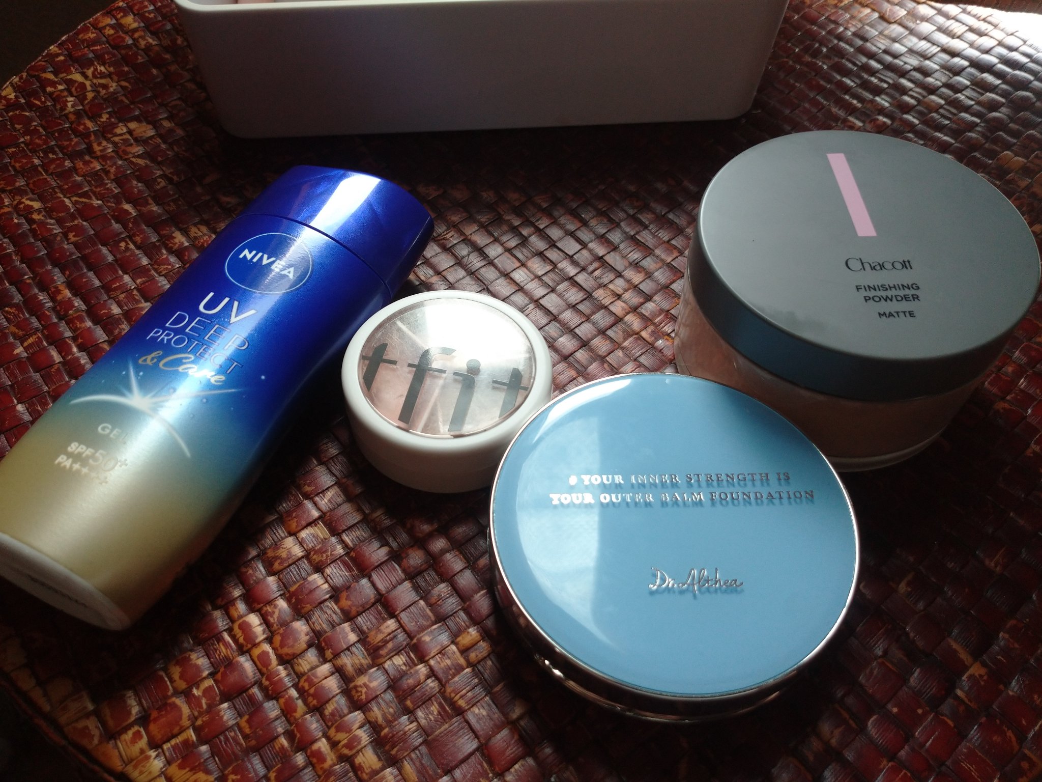 ポンデクルール　クレヨンしんちゃん　マルチカラーパウダー チョコビ(カラー・チョコビのチョコレート)/クレアボーテ/パウダーチークを使ったクチコミ（1枚目）