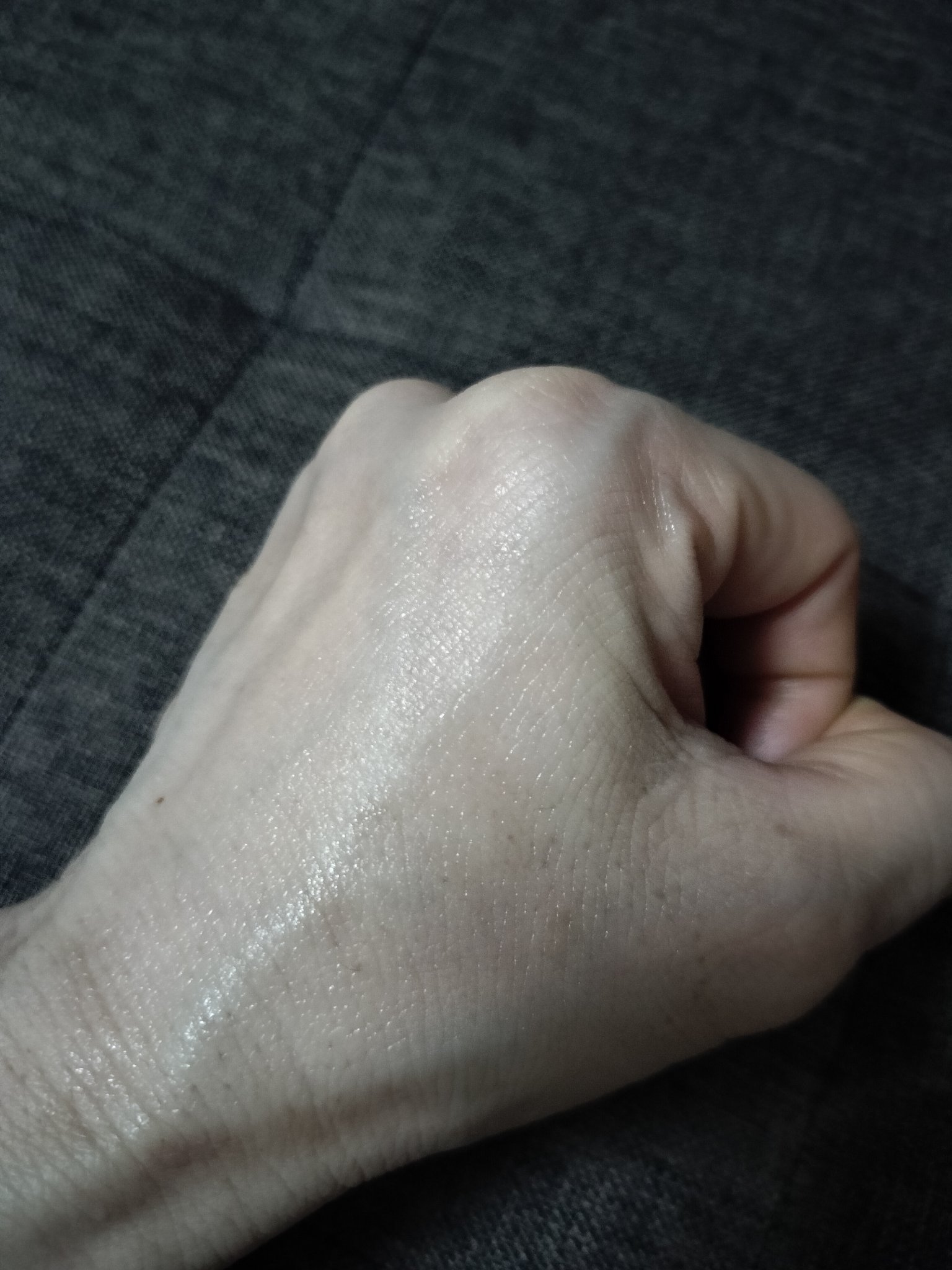 アンドフェム フェムケア美白ジェル/＆fem/ボディクリームを使ったクチコミ（3枚目）