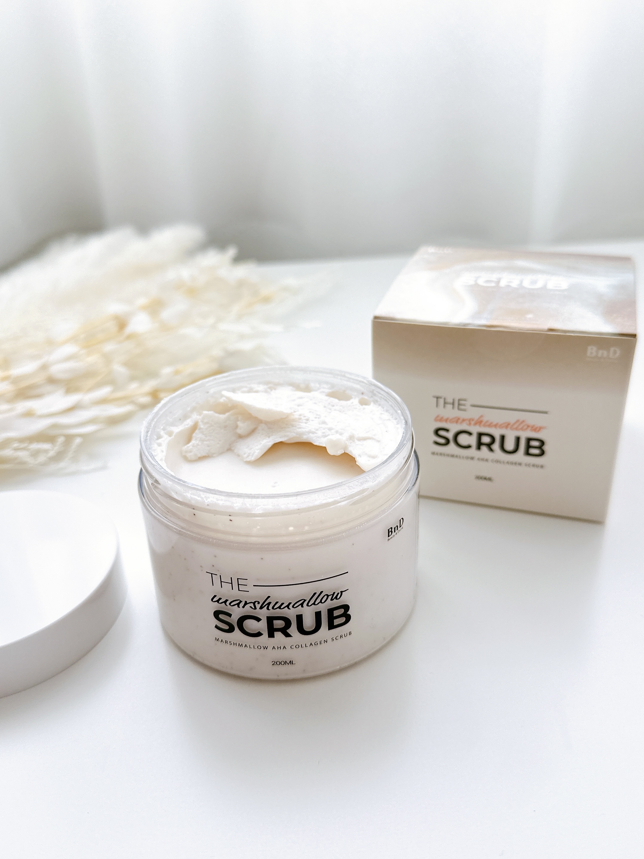 韓国ブランドBnDから生まれた
スクラブのままでデリケートゾーン
（VIO・股・脇）などに使える.ᐟ.ᐟ

黒ずみ除去効果＆泡立ててフェイスウォッシュ
肌のキメ整え効果　2WAY仕様スクラブ🫧

AHAを配合し、古い角質や
毛穴汚れをやさ