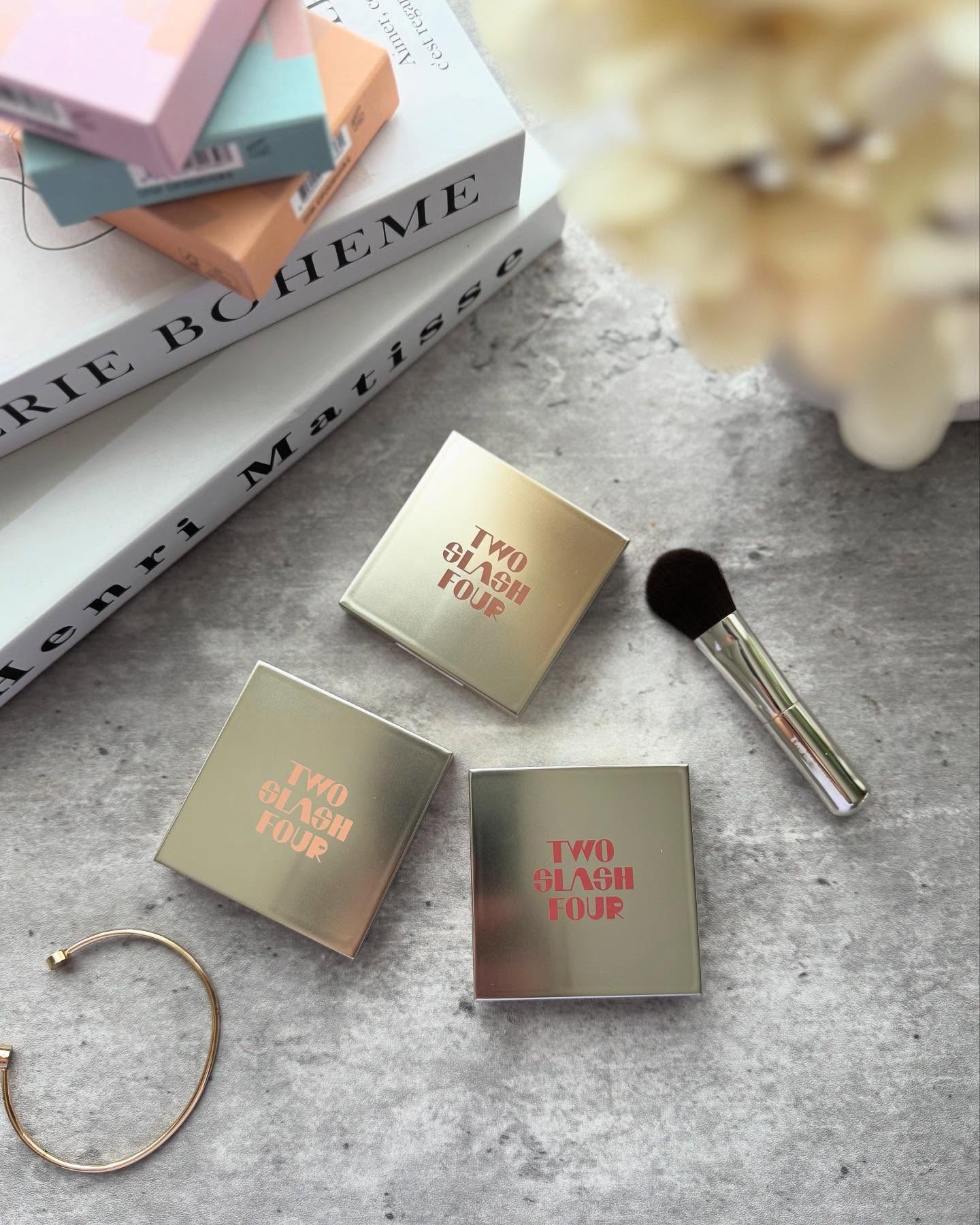 オールオーバーフェイスブラッシュ/TWO SLASH FOUR/パウダーチークを使ったクチコミ（1枚目）