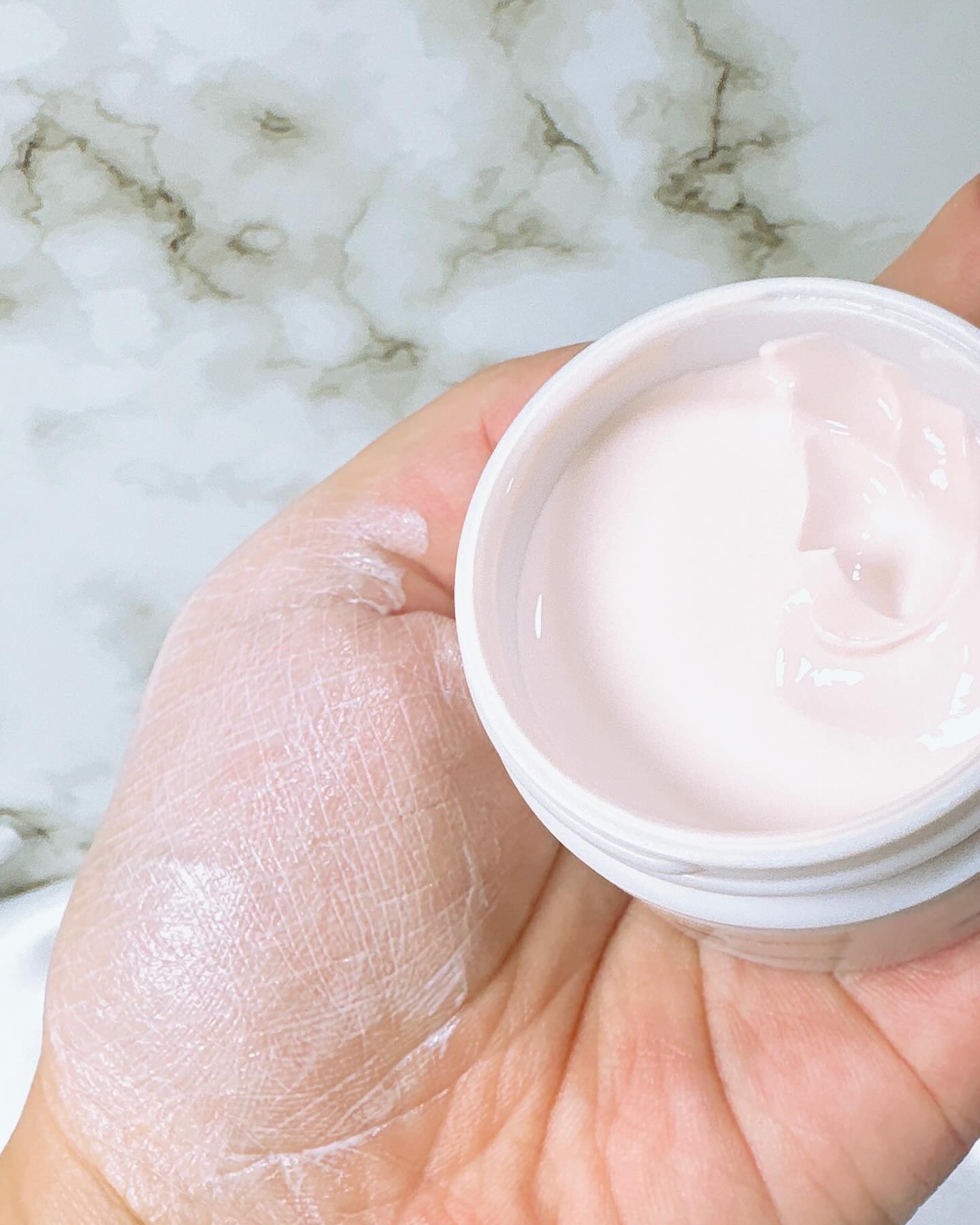 ピュア ナチュラル プレミアム ブライトニング デイクリームＵＶ/pdc/化粧下地を使ったクチコミ（2枚目）