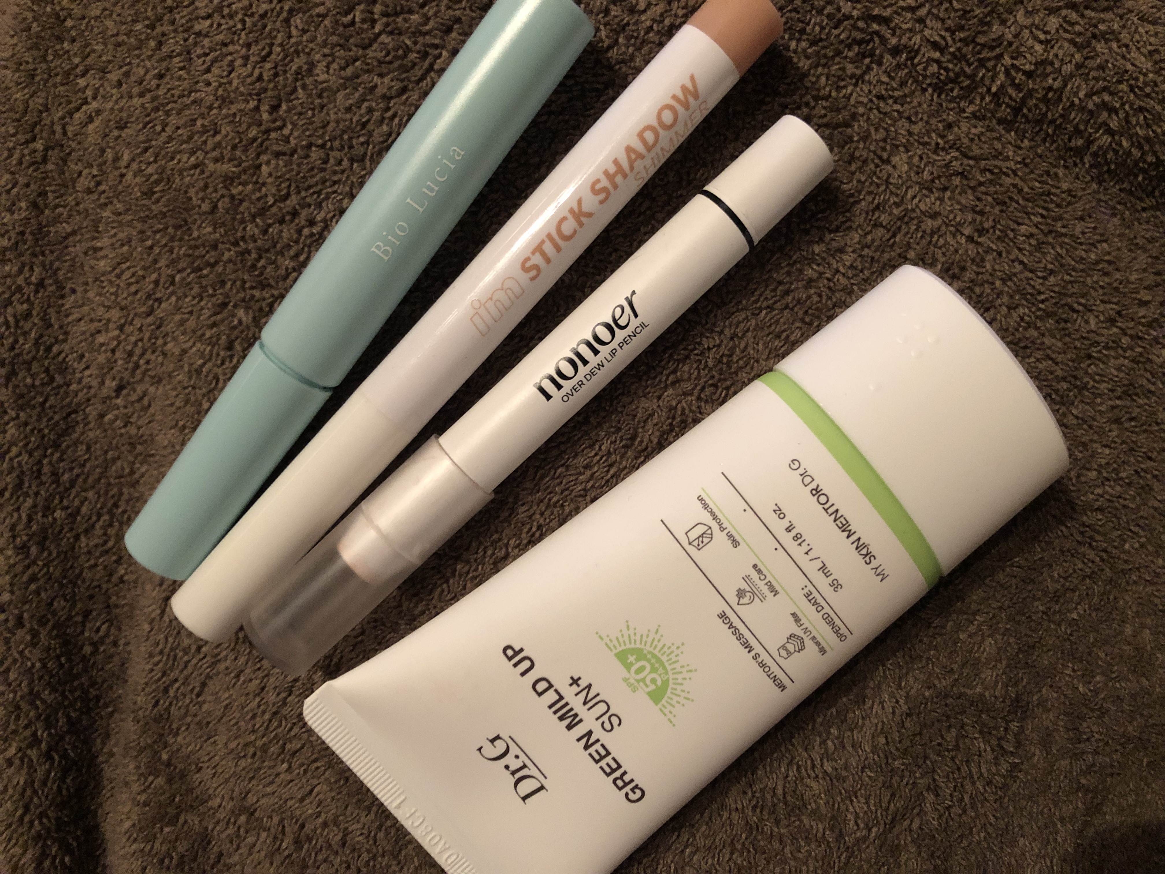 アイムスティックシャドウシマー/i’m meme/スティックアイシャドウを使ったクチコミ（1枚目）