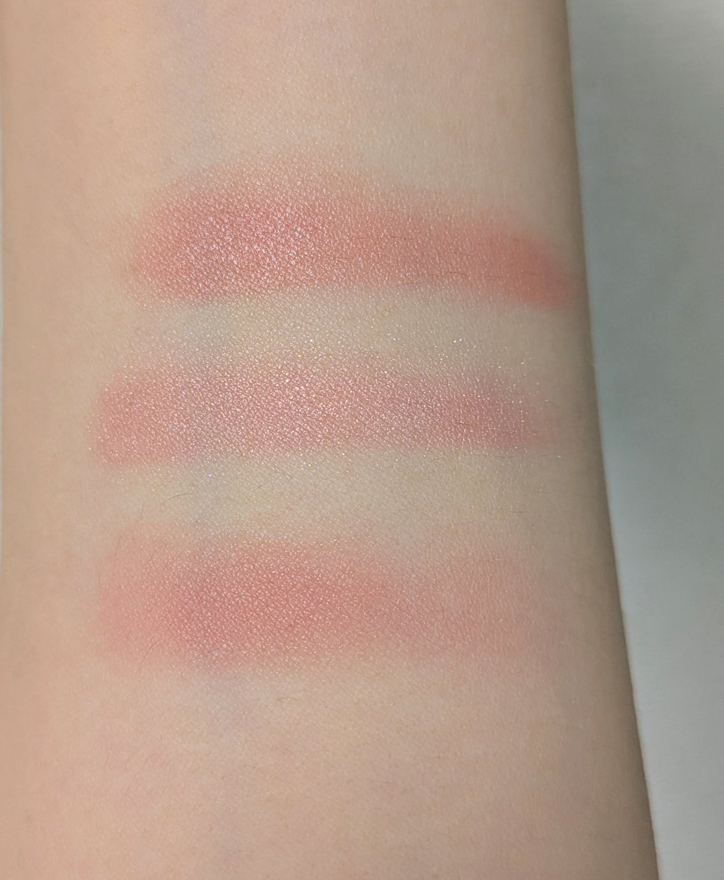 Cheek Thrills Multi-Finish Face Trio/Morphe/ジェル・クリームチークを使ったクチコミ(4枚目)