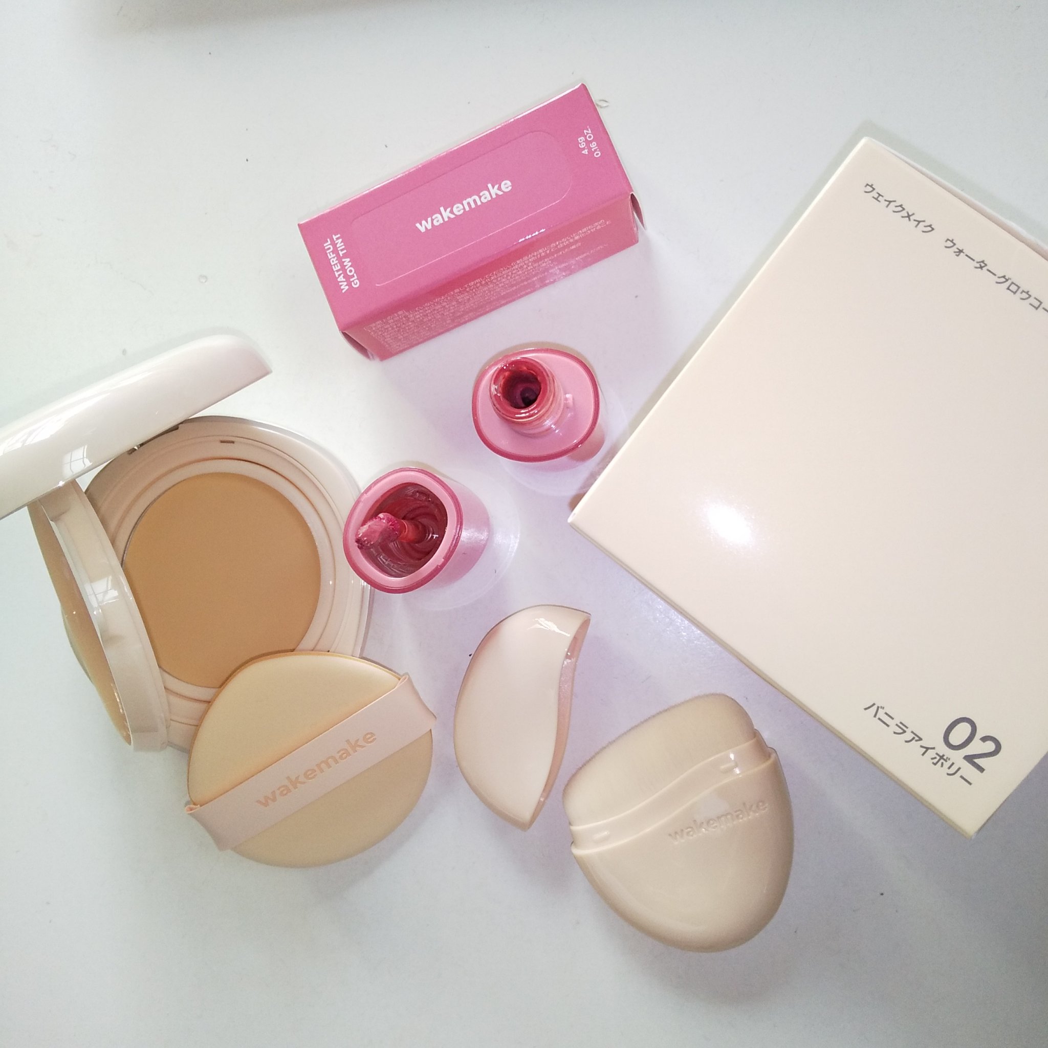 ウォーターグロウコーティングバーム/wakemake/クリーム・エマルジョンファンデーションを使ったクチコミ（2枚目）