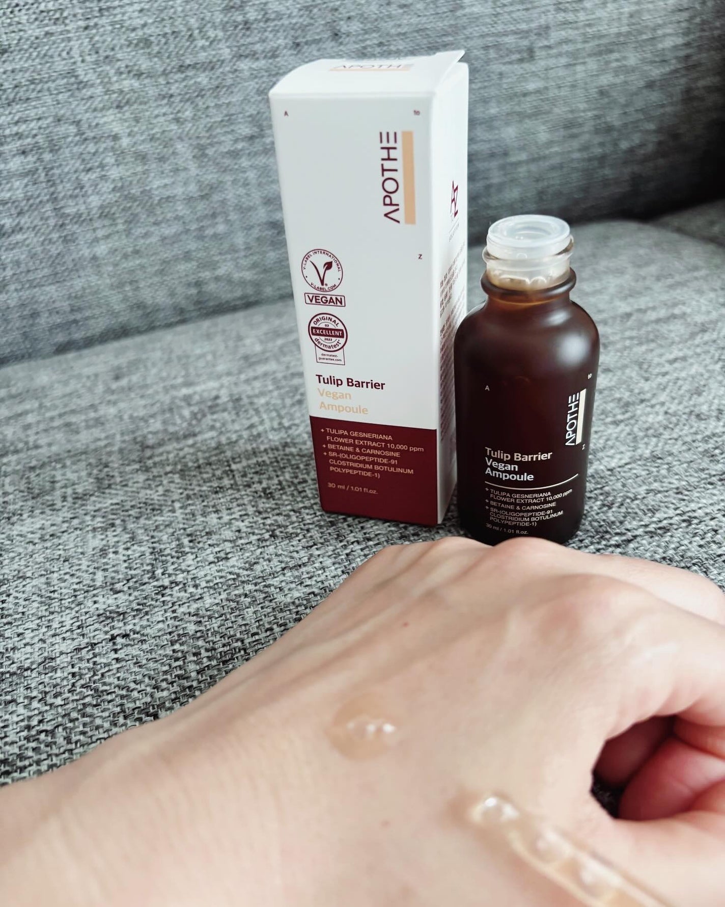 チューリップバリアビーガンアンプル /APOTHE/美容液を使ったクチコミ(3枚目)