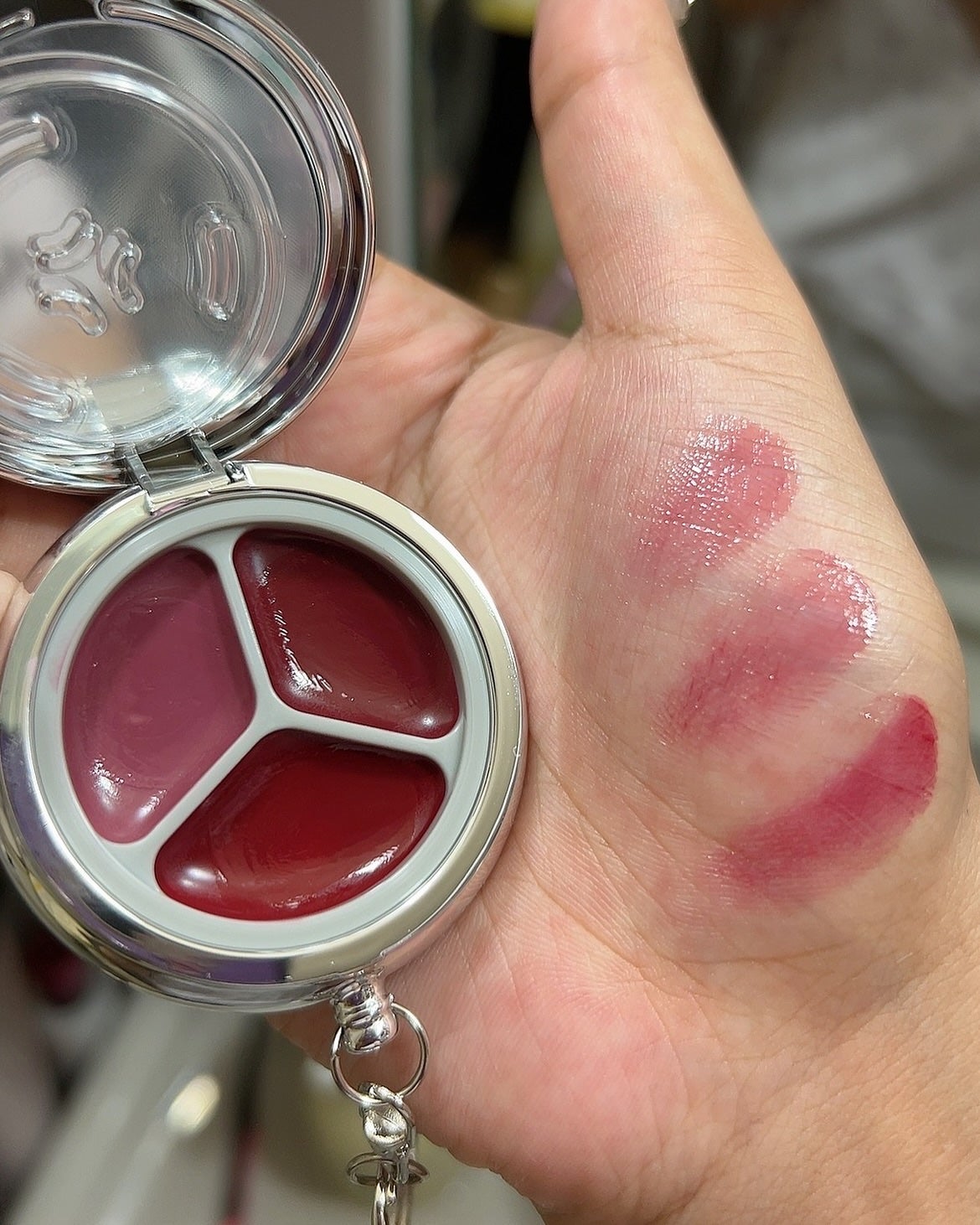 ゆずり on LIPS 「Dinto様から5月31日に新発売のブラリング/グローイングタ..」(3枚目)