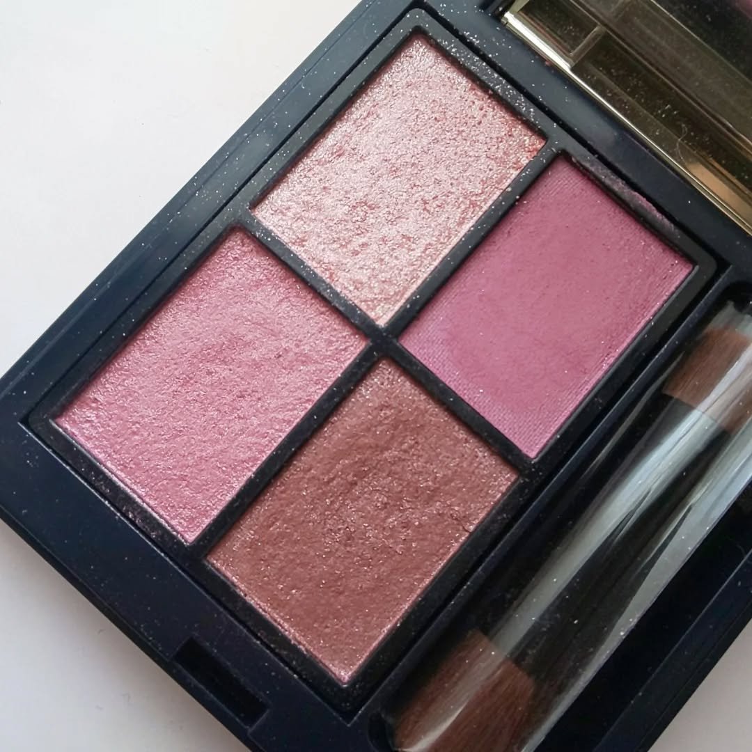 ミネラルクラッシィシャドー カームピンク(限定)/エトヴォス/アイシャドウパレットを使ったクチコミ（1枚目）