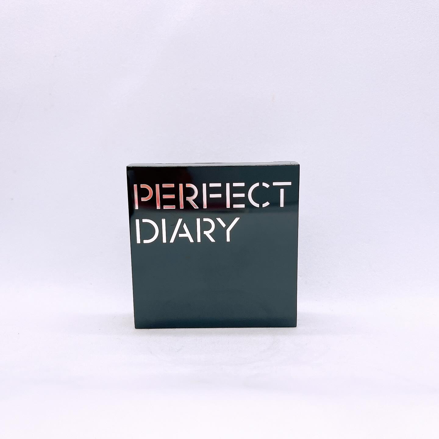 トランスルーシェント ブルーリング セッティング パウダー/PERFECT DIARY/プレストパウダーを使ったクチコミ（1枚目）