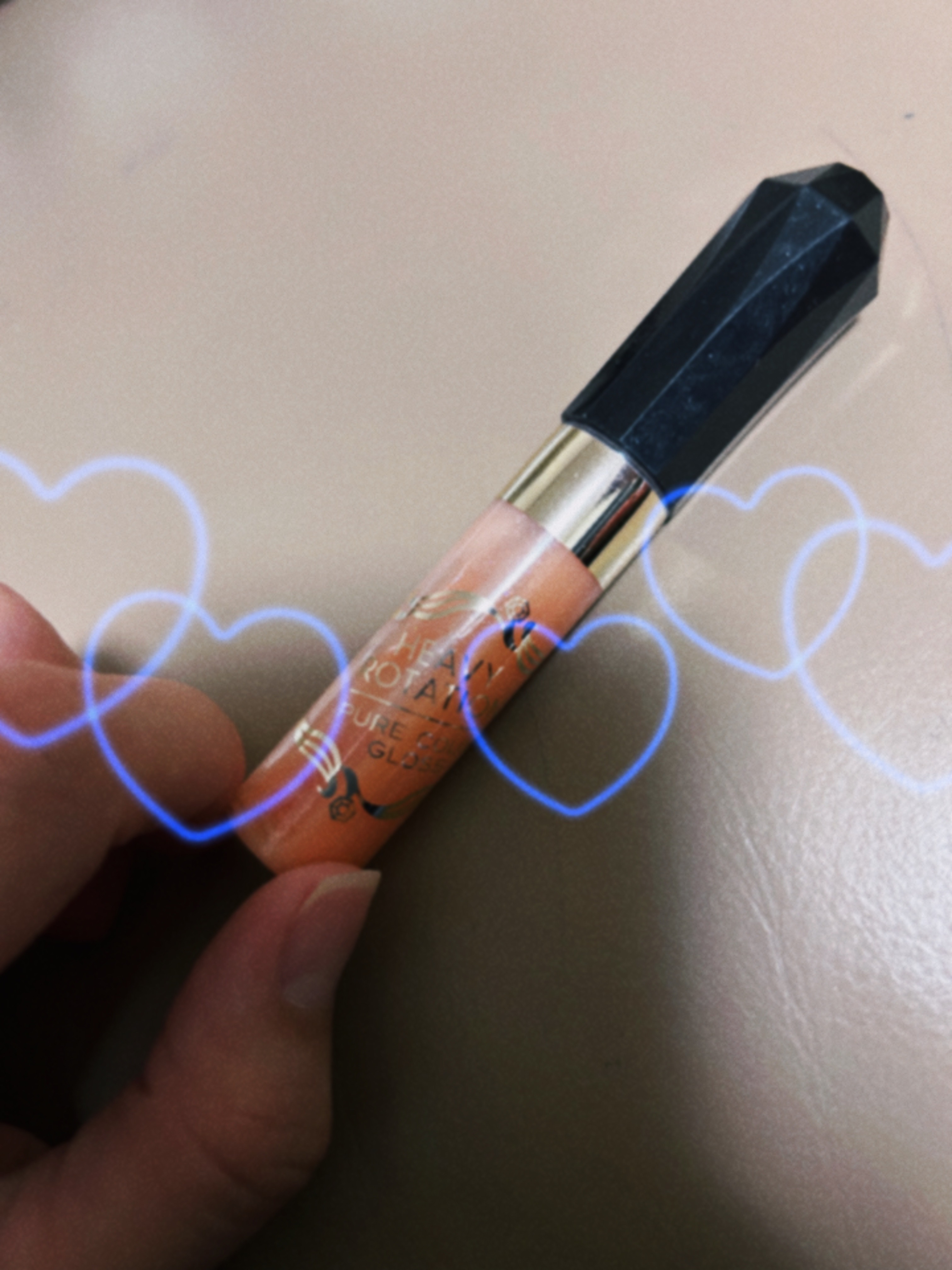 ピュアカラーグロス/ヘビーローテーション/リップグロスを使ったクチコミ（1枚目）