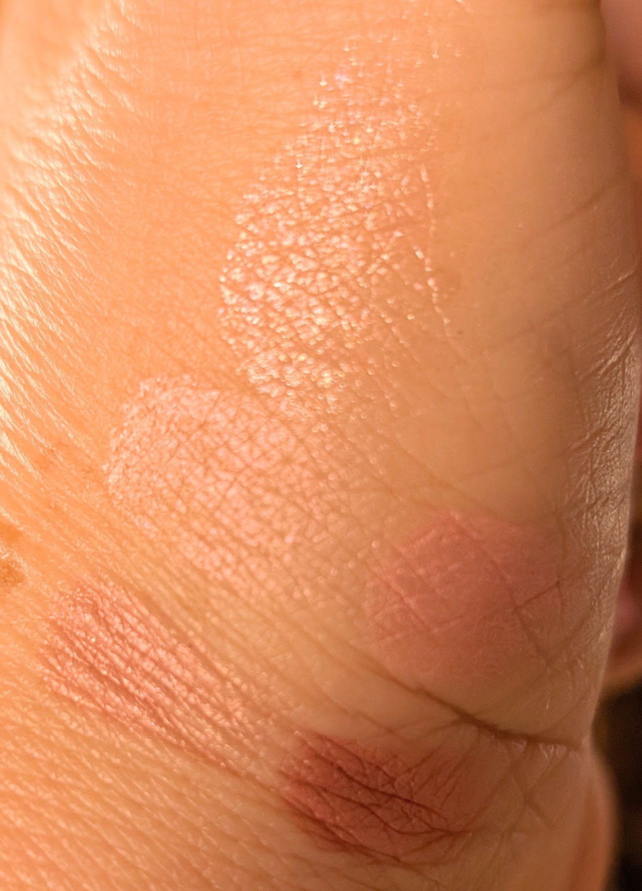 レブロン ダズル アイシャドウ クアッド 015 コズミック スター/REVLON/アイシャドウパレットを使ったクチコミ（3枚目）