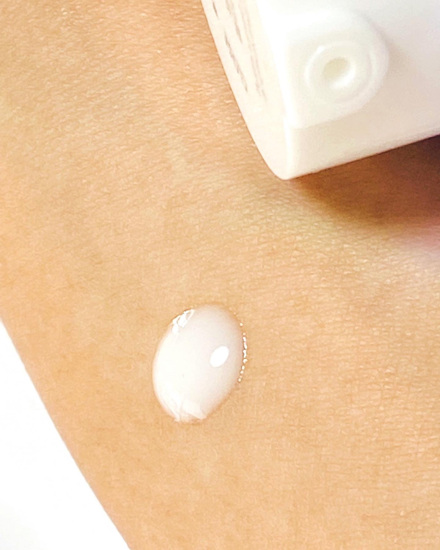 SOOTHING REPAIR TONING SERUM R4/ダーマファーム/美容液を使ったクチコミ(3枚目)