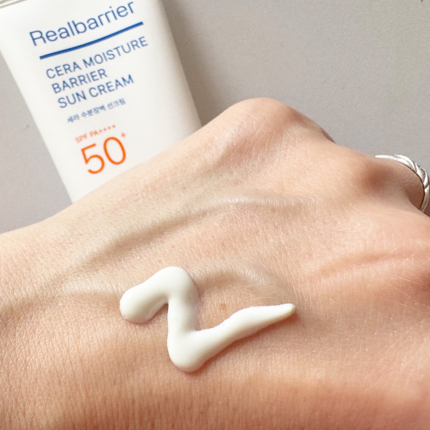 セラ水分バリア日焼け止め/Real Barrier/日焼け止めクリームを使ったクチコミ(3枚目)