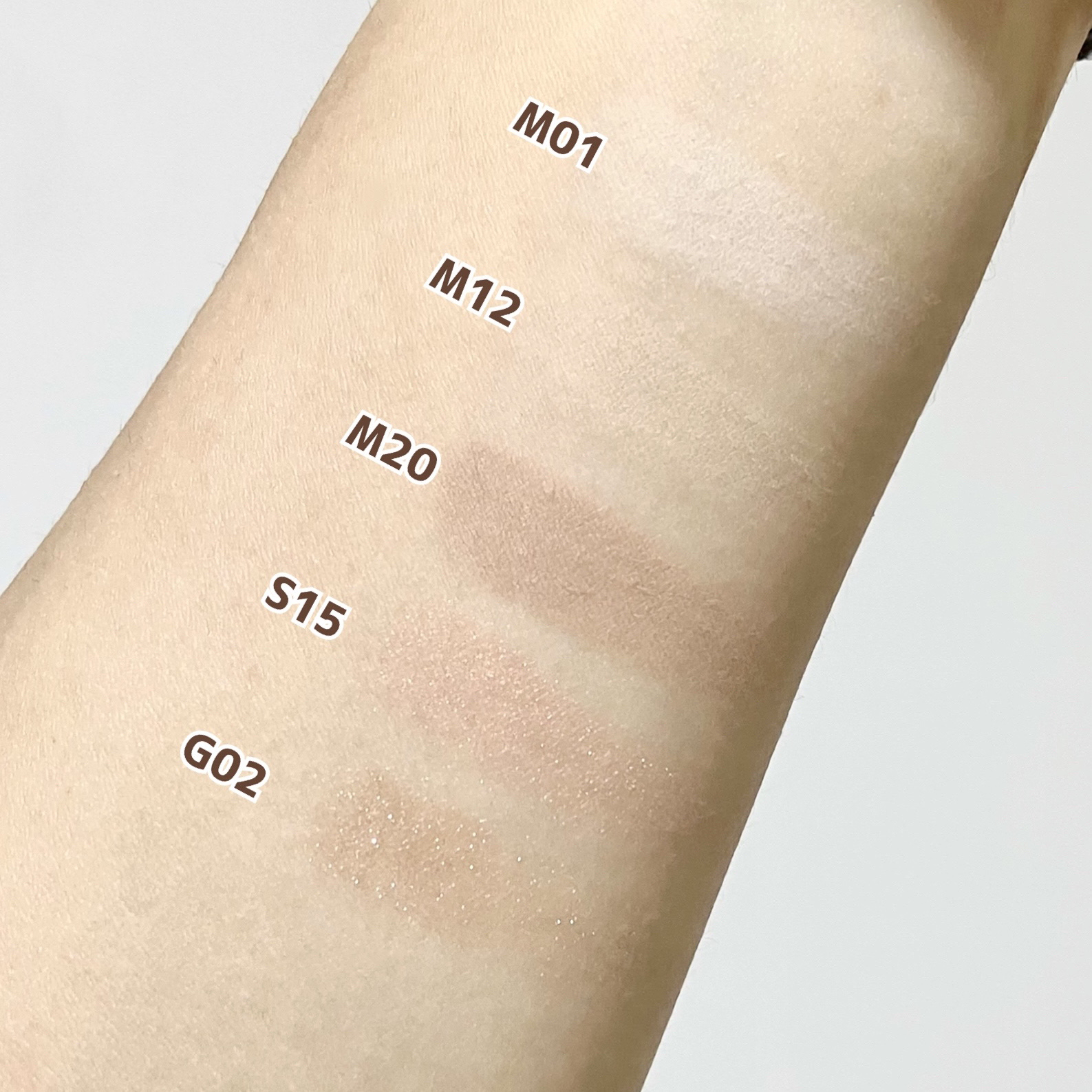 ジューシーラスティングティント/rom&nd/リップティントを使ったクチコミ（2枚目）