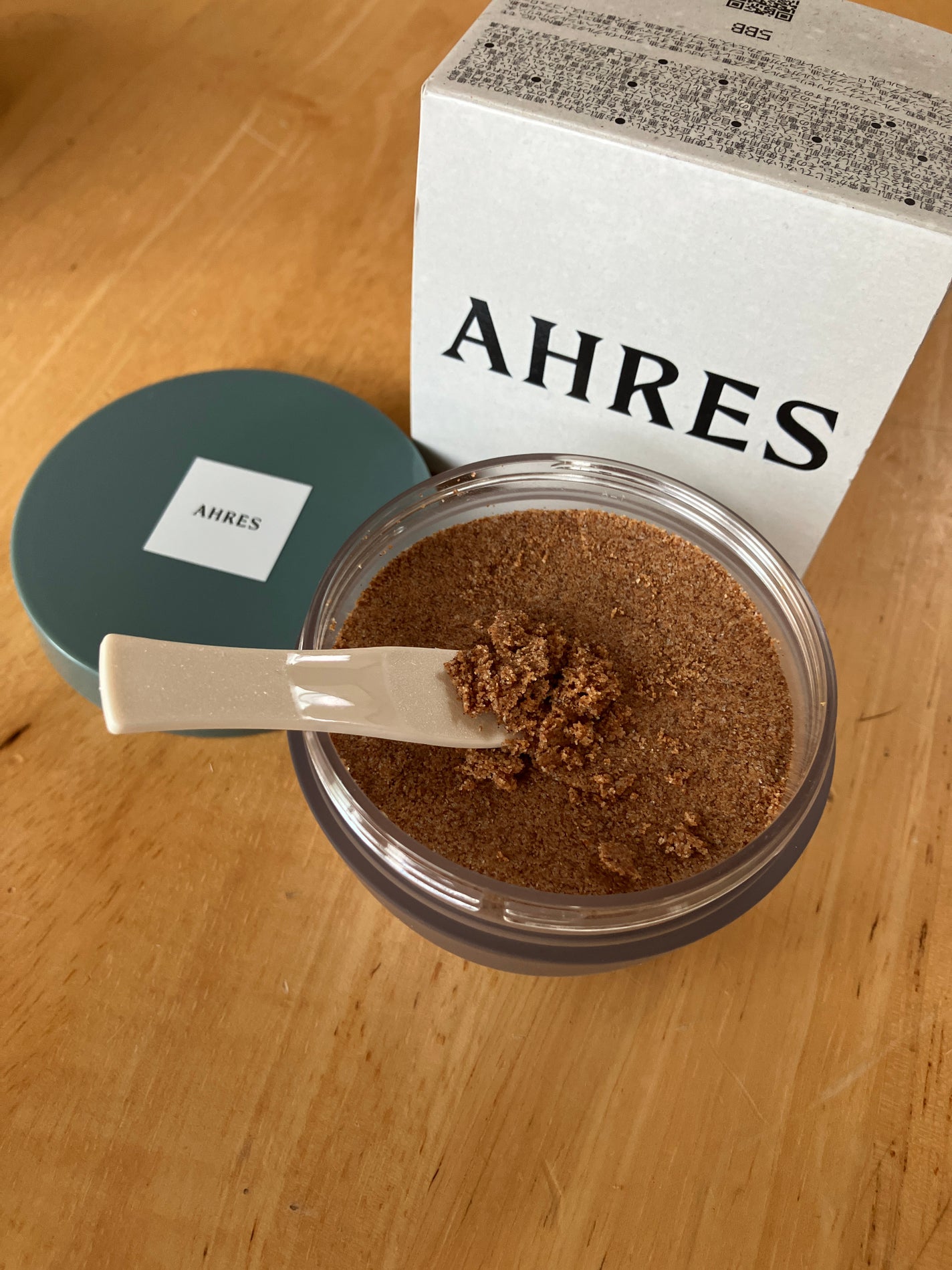 フェイススクラブ ブラッシャー VG/アーレス/スクラブ・ゴマージュを使ったクチコミ(2枚目)