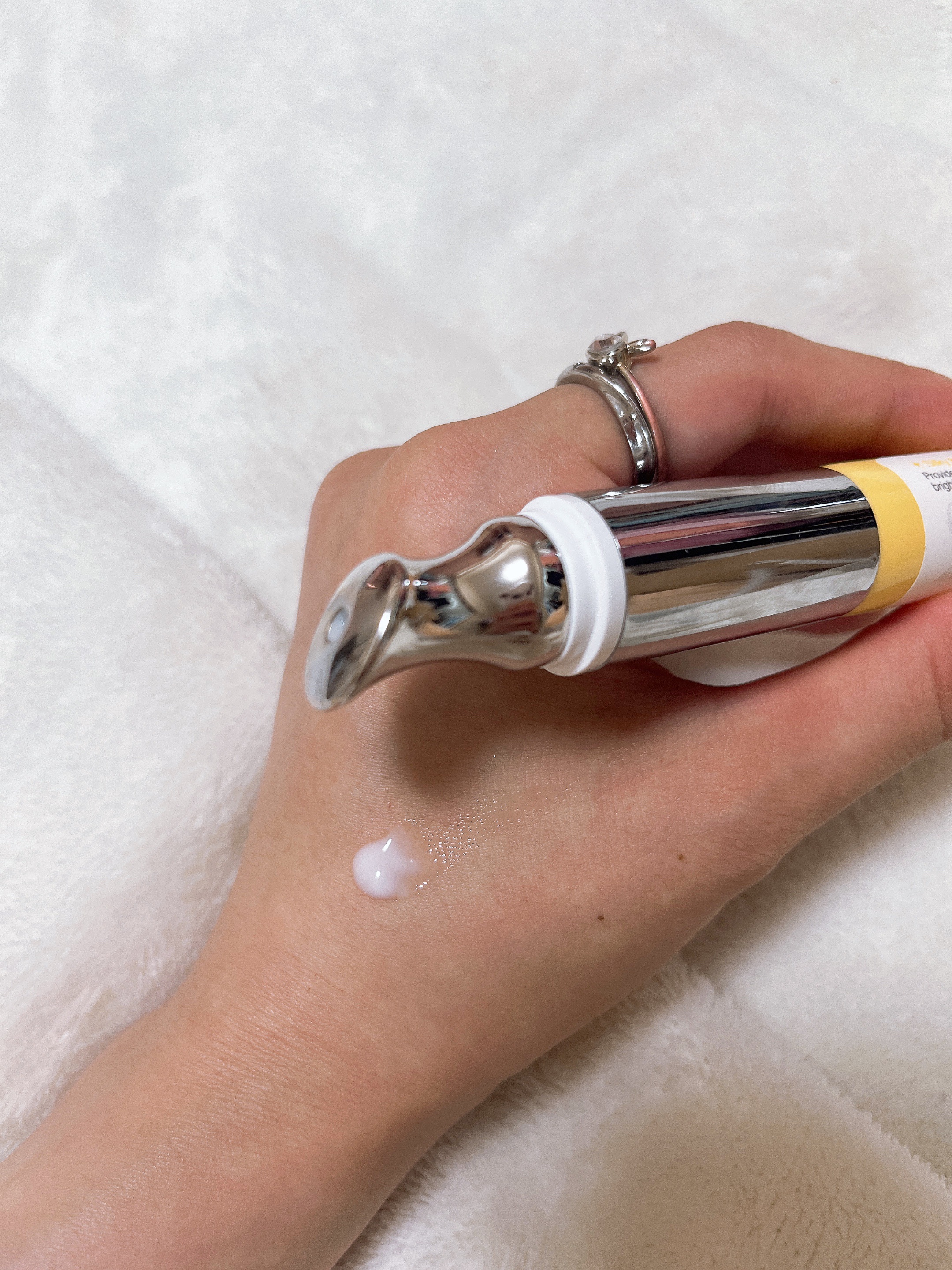 デュアルダムガーラックビタCオートアイクリーム/Dr.Twenty Project/アイケア・アイクリームを使ったクチコミ（1枚目）