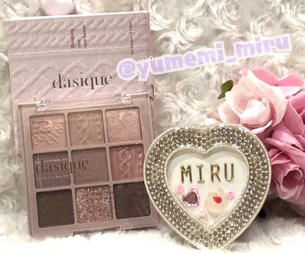 夢見みる on LIPS 「デイジークシャドウパレット#16VioletKnitこれほんと..」(1枚目)