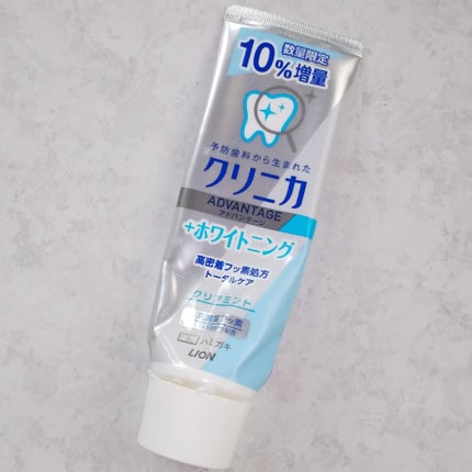 クリニカ クリニカアドバンテージ+ホワイトニング ハミガキのクチコミ「すっきり感
クリニカ
アドバンテージ+ホワイトニング ハミガキ
LION
歯みがき粉の中で.....」(1枚目)