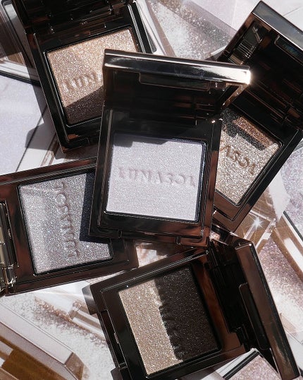 ルナソル モノアイカラーレーション/LUNASOL/単色アイシャドウを使ったクチコミ(1枚目)