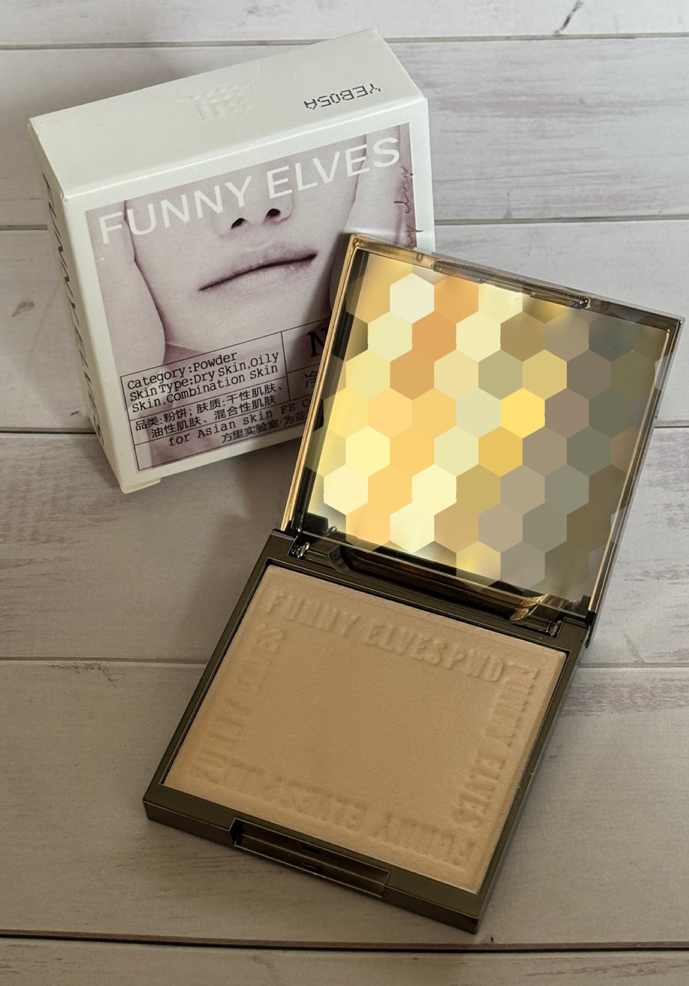 ソフトマットプレストパウダー/FUNNY ELVES方里/プレストパウダーを使ったクチコミ(2枚目)