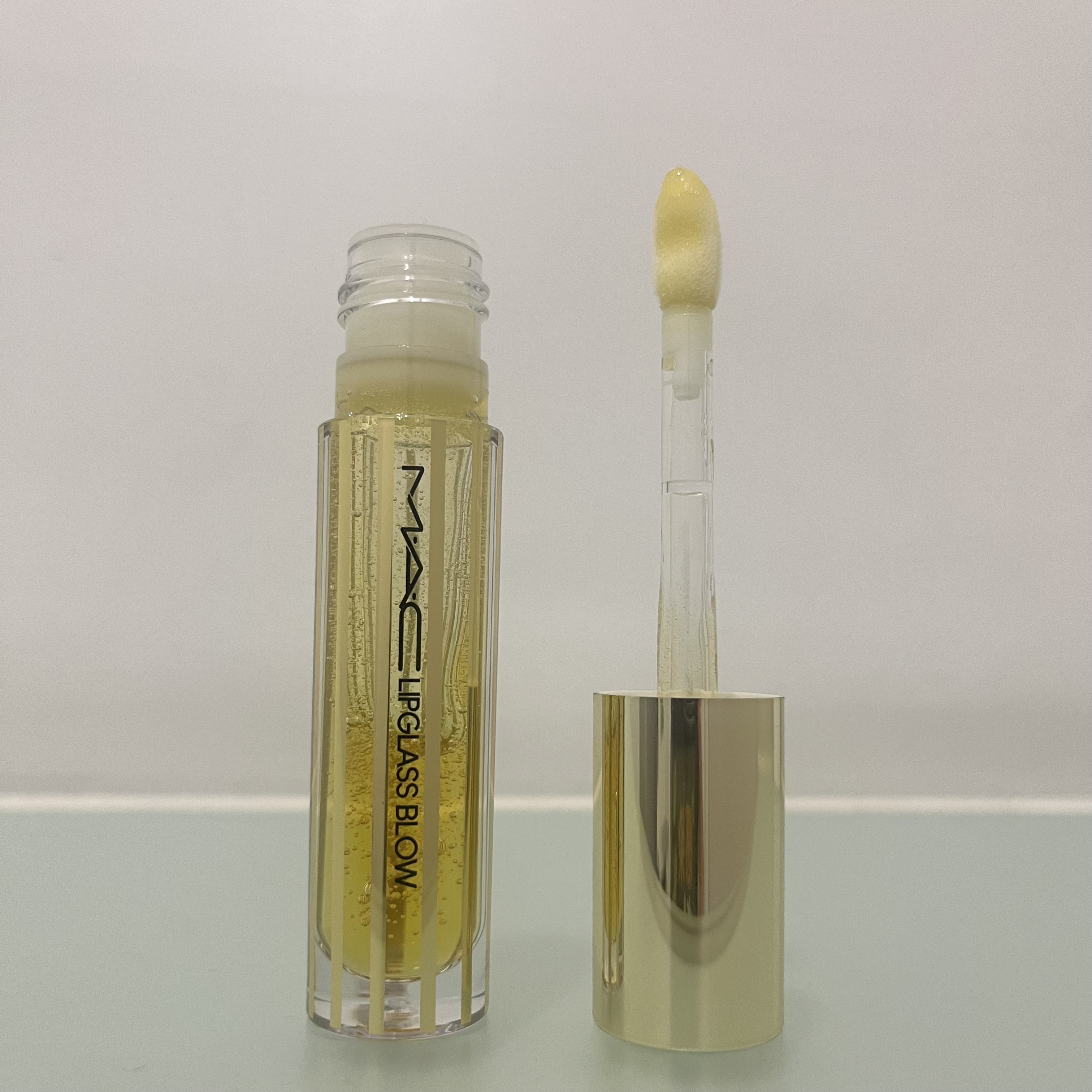 リップガラス ブロウ/M・A・C/リッププランパーを使ったクチコミ（2枚目）