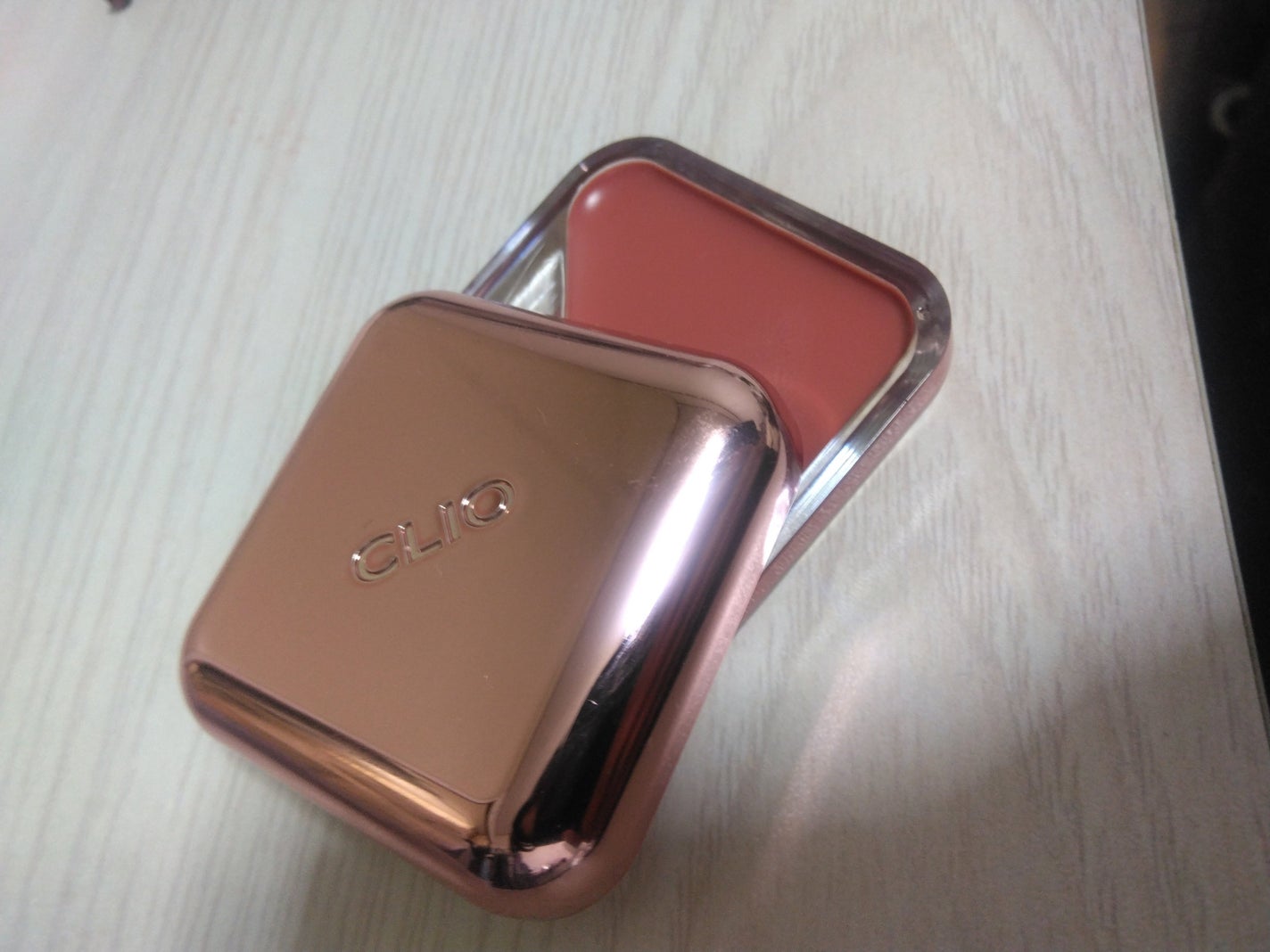 エッセンシャル リップチーク タップ/CLIO/ジェル・クリームチークを使ったクチコミ(1枚目)