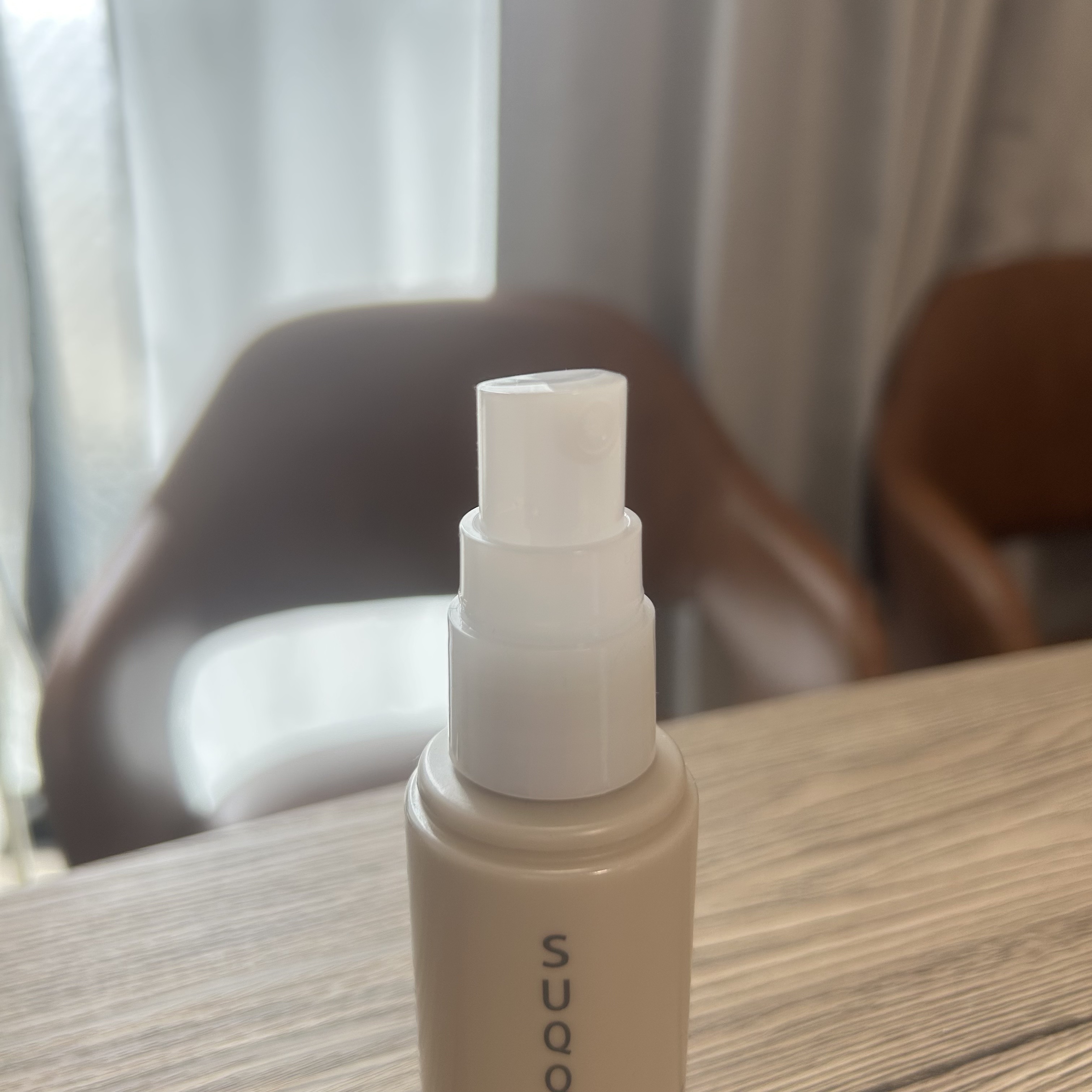 SUQQU モイスチャー フィックス ミスト 穏の香のクチコミ「SUQQU
モイスチャー フィックス ミスト 穏の香
¥4,400

────────────.....」（2枚目）