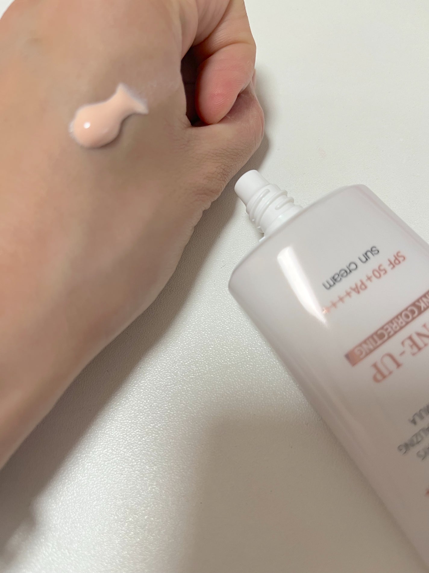 ウォータフルトーンアップサンクリーム/ダルバ/日焼け止めクリームを使ったクチコミ(3枚目)