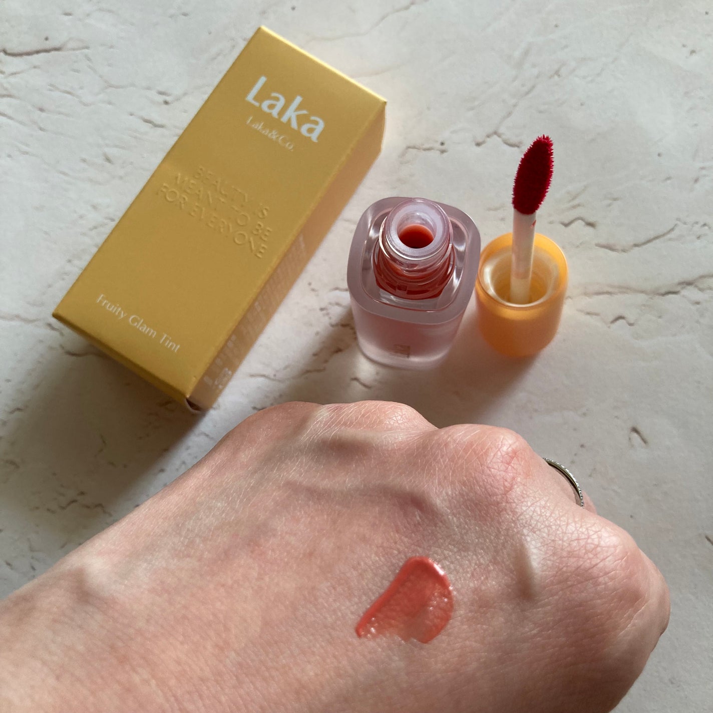 フルーティーグラムティント/Laka/リップティントを使ったクチコミ(2枚目)