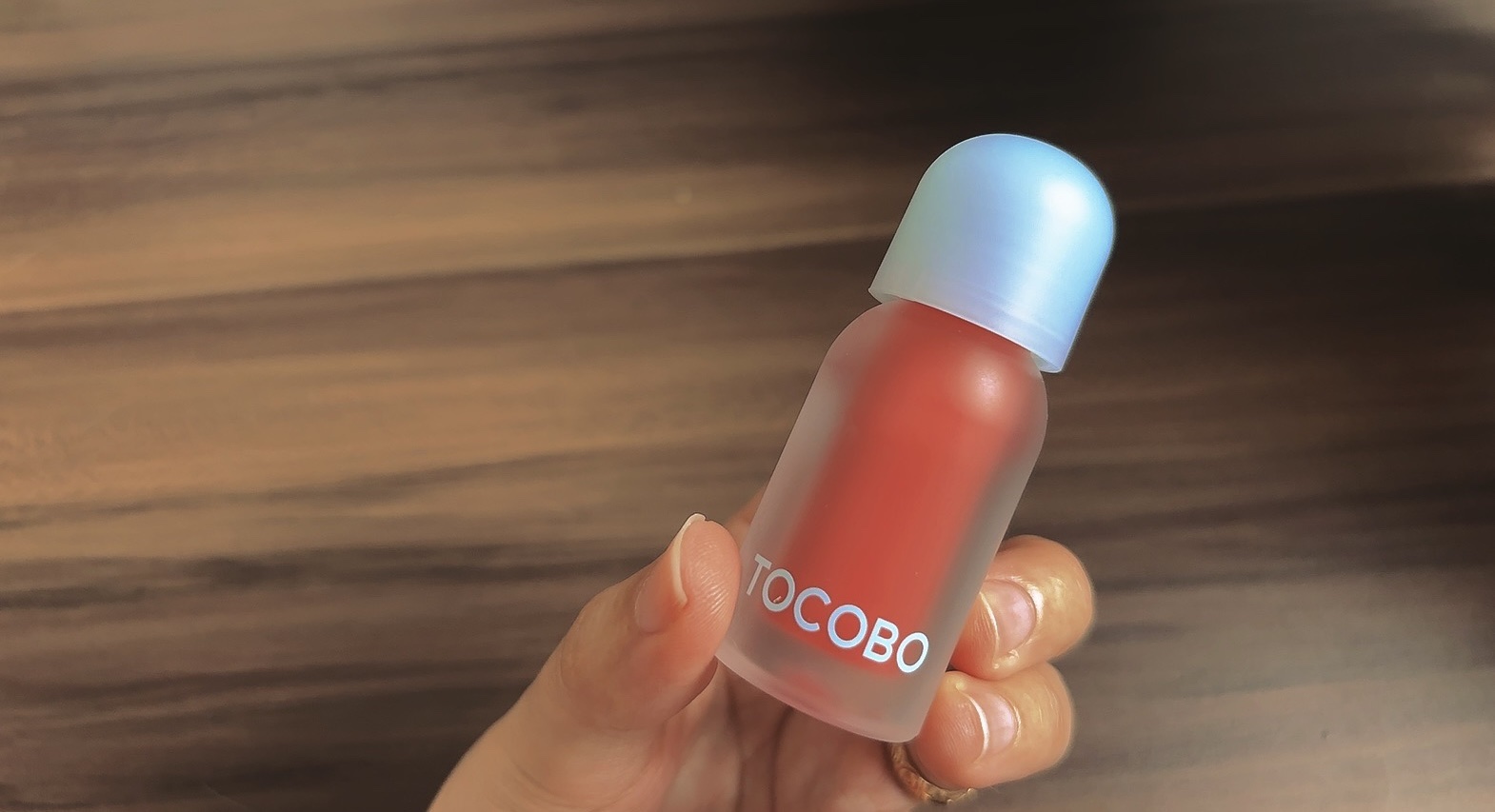 ジューシーベリープランピングリップオイル/TOCOBO/リップグロスを使ったクチコミ（1枚目）