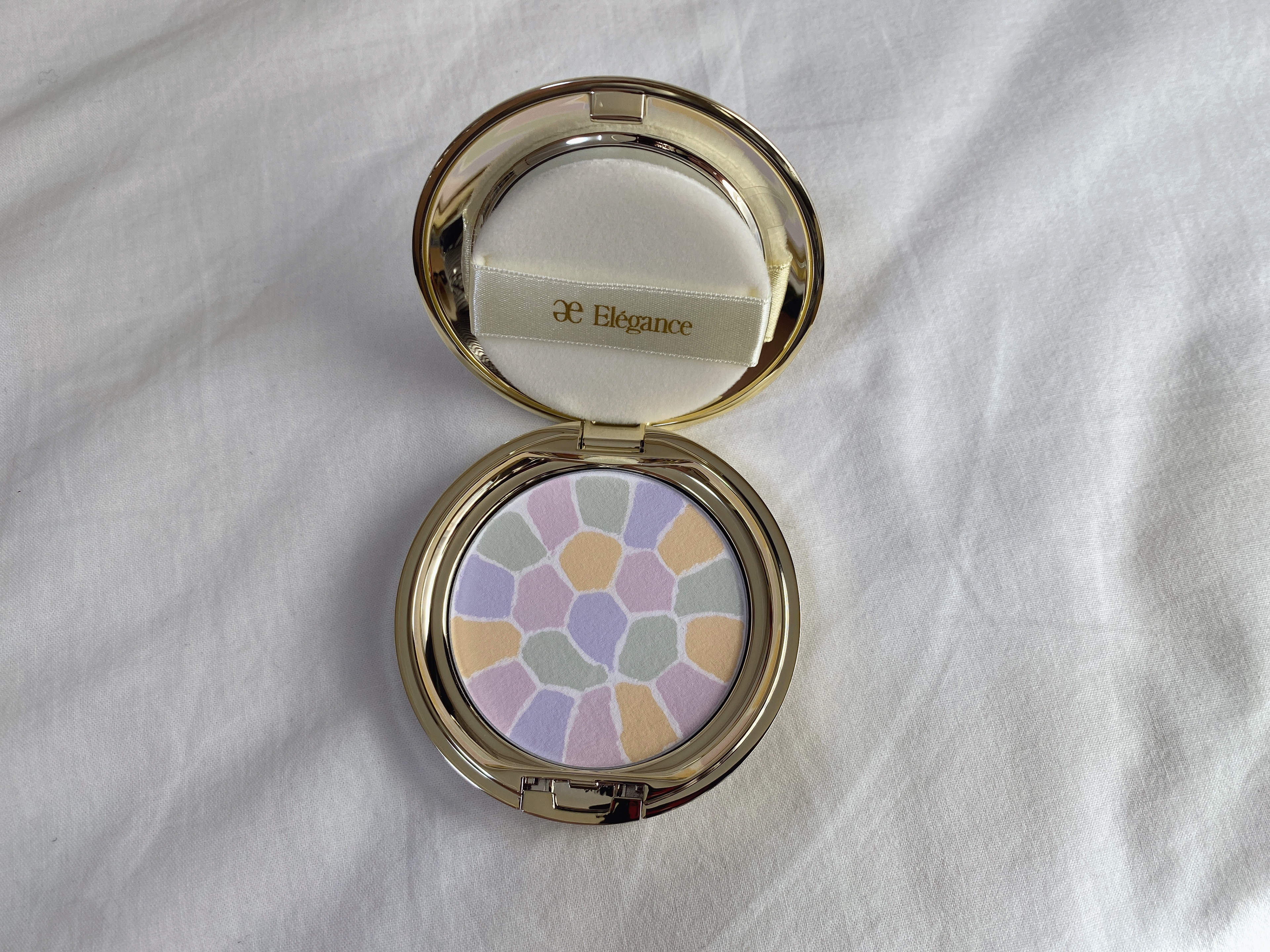 ラ プードル オートニュアンス/Elégance/プレストパウダーを使ったクチコミ（3枚目）