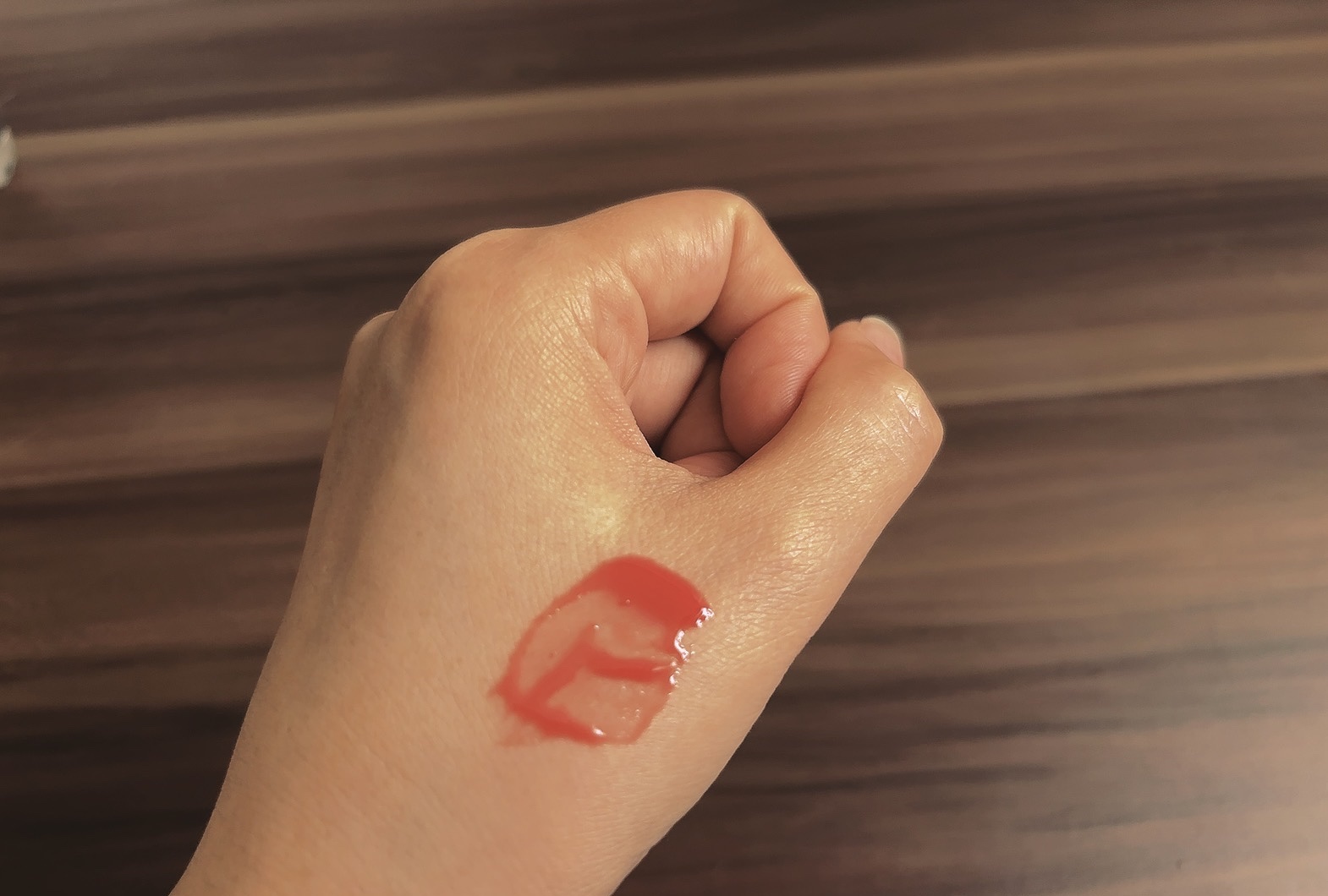 ジューシーベリープランピングリップオイル/TOCOBO/リップグロスを使ったクチコミ（3枚目）