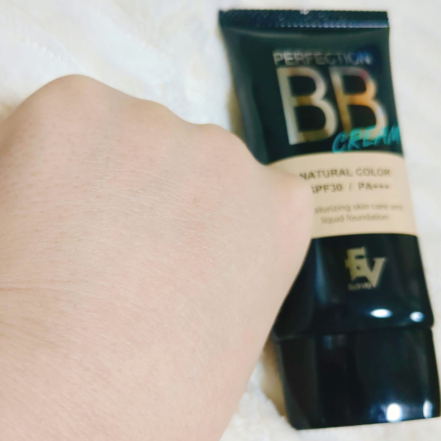 mekabu on LIPS 「CICA配合が気になって購入。クリームはとても柔らかくて、ドバ..」(4枚目)