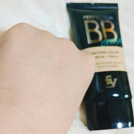 mekabu on LIPS 「CICA配合が気になって購入。クリームはとても柔らかくて、ドバ..」(4枚目)