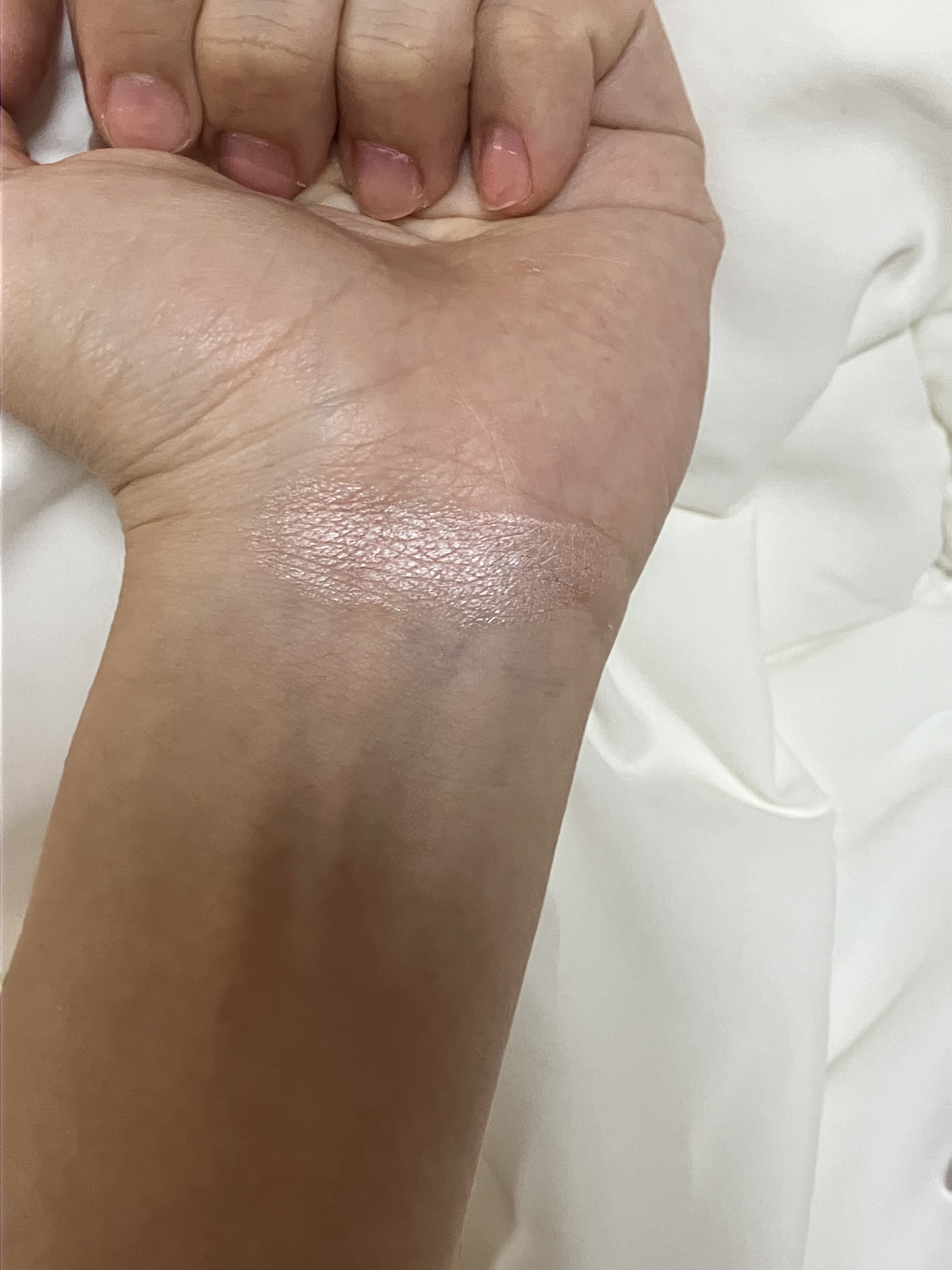 パールグロウハイライト/CEZANNE/パウダーハイライトを使ったクチコミ（3枚目）