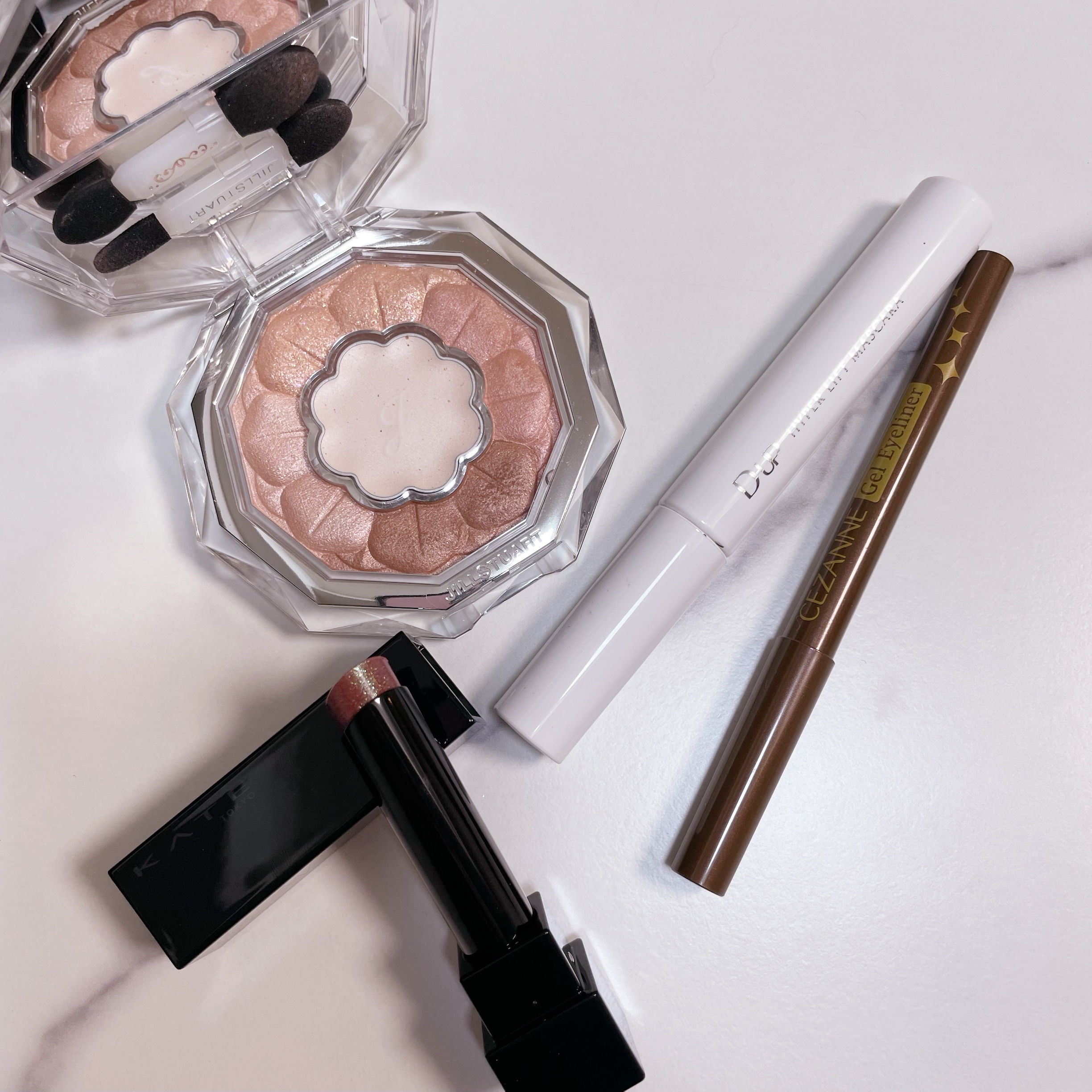 ジルスチュアート ブルームクチュール アイズ/JILL STUART/アイシャドウパレットを使ったクチコミ（2枚目）