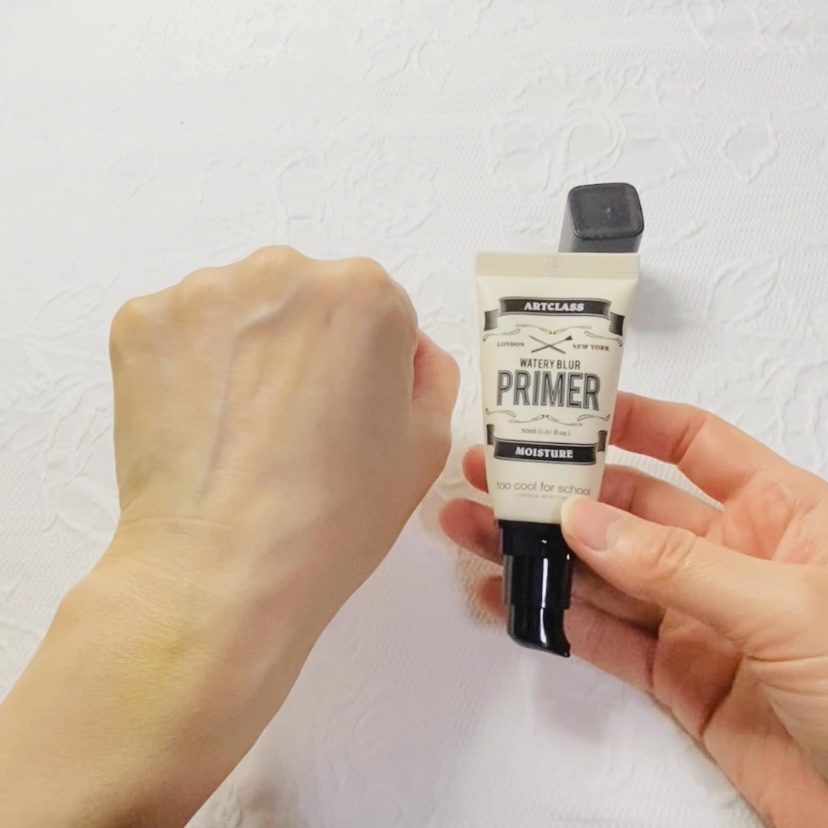 しっとり&なめらかウォータリーブラープライマー/too cool for school/化粧下地を使ったクチコミ（3枚目）