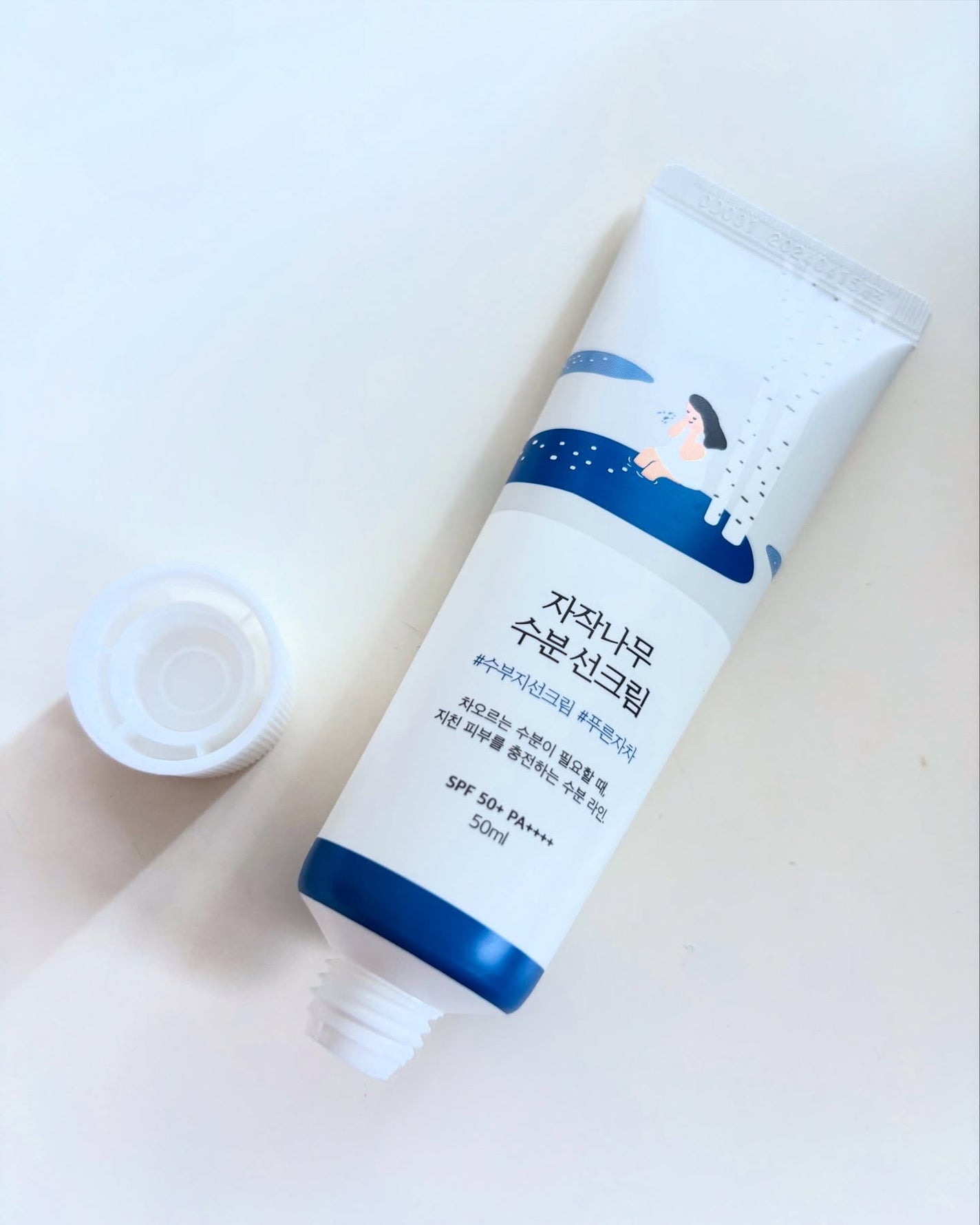 ブルフォロバ100 on LIPS 「ラウンドラボさんの水分日焼け止め🧴白浮きせずに肌に馴染む😊白樺..」(2枚目)