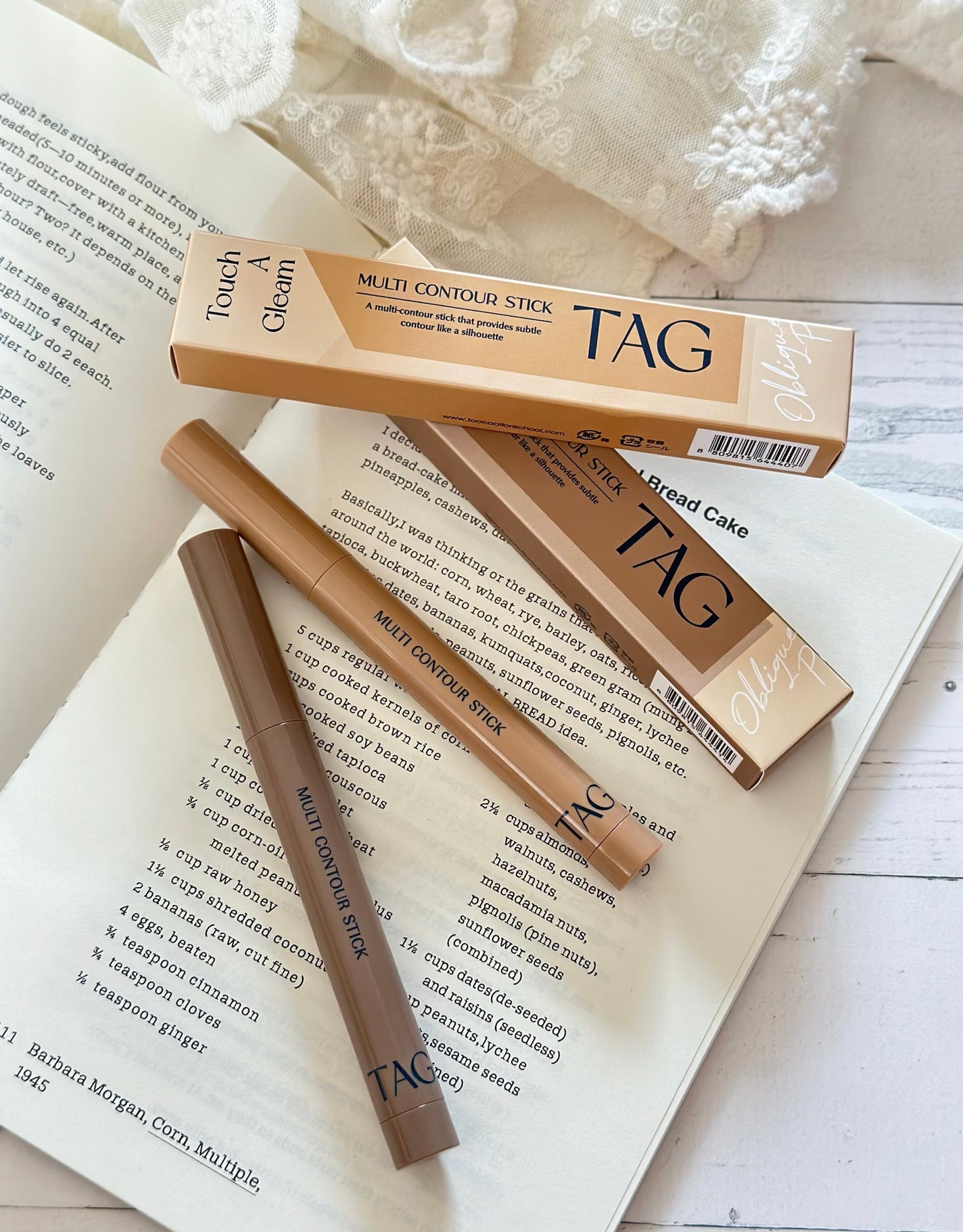 マルチコントゥアスティック/TAG/シェーディングを使ったクチコミ(4枚目)