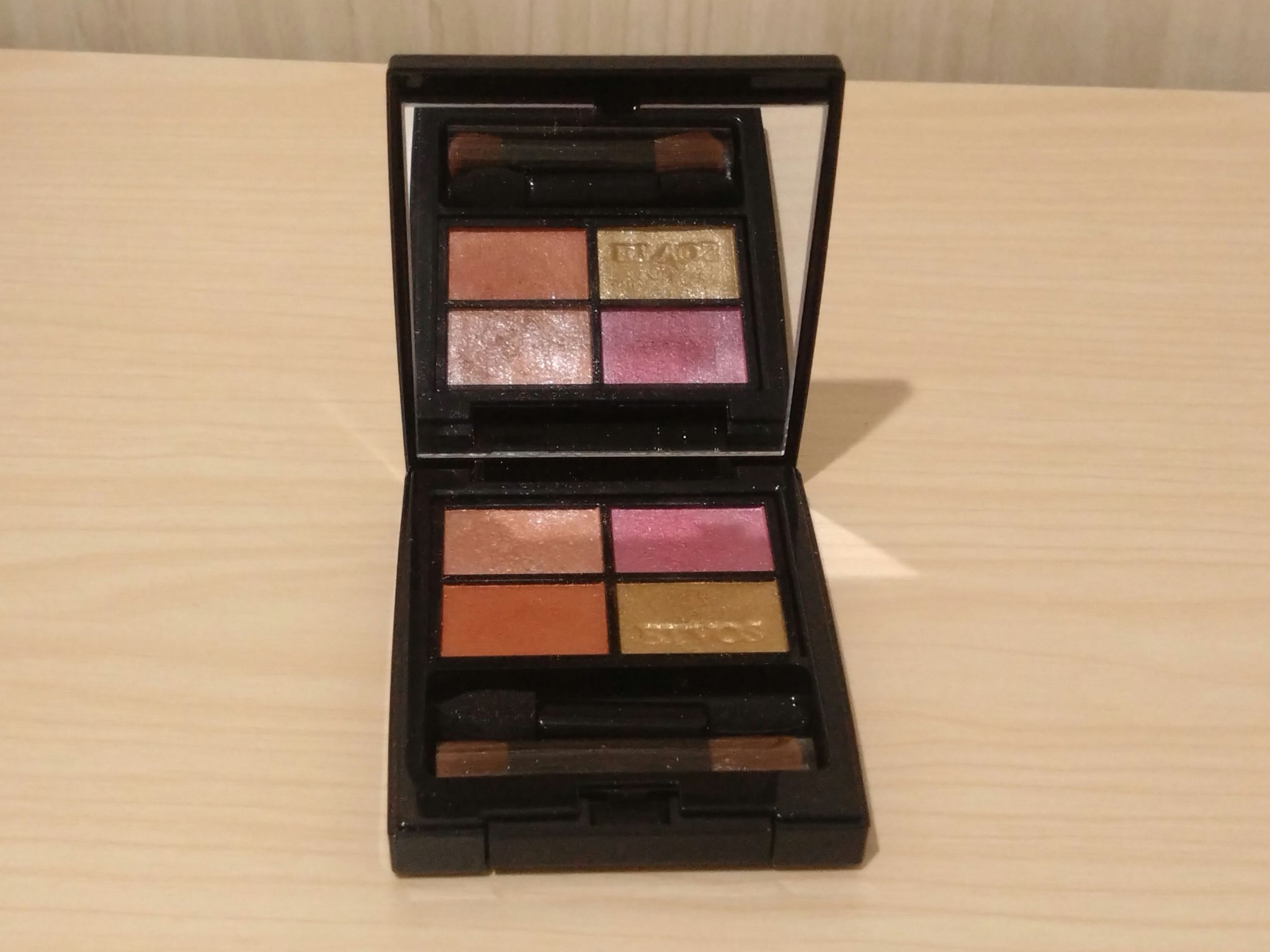 ミネラルクラッシィシャドー/エトヴォス/アイシャドウパレットを使ったクチコミ（1枚目）