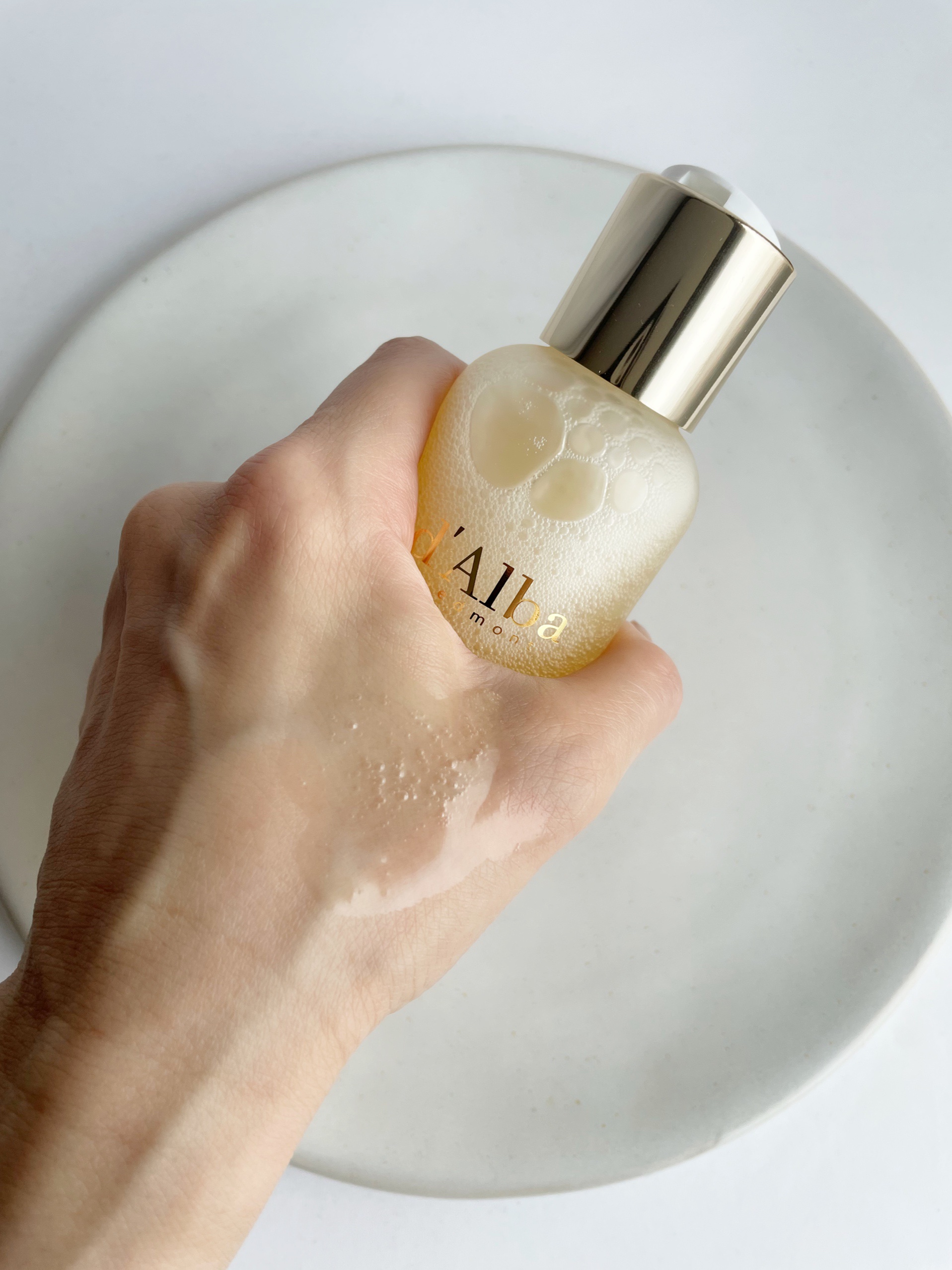 ビタトーニングカプセルセラム/ダルバ/美容液を使ったクチコミ（2枚目）