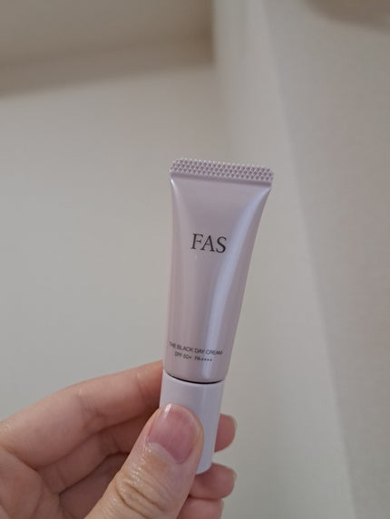 FAS ザ ブラック デイ クリーム/FAS/フェイスクリームを使ったクチコミ(1枚目)