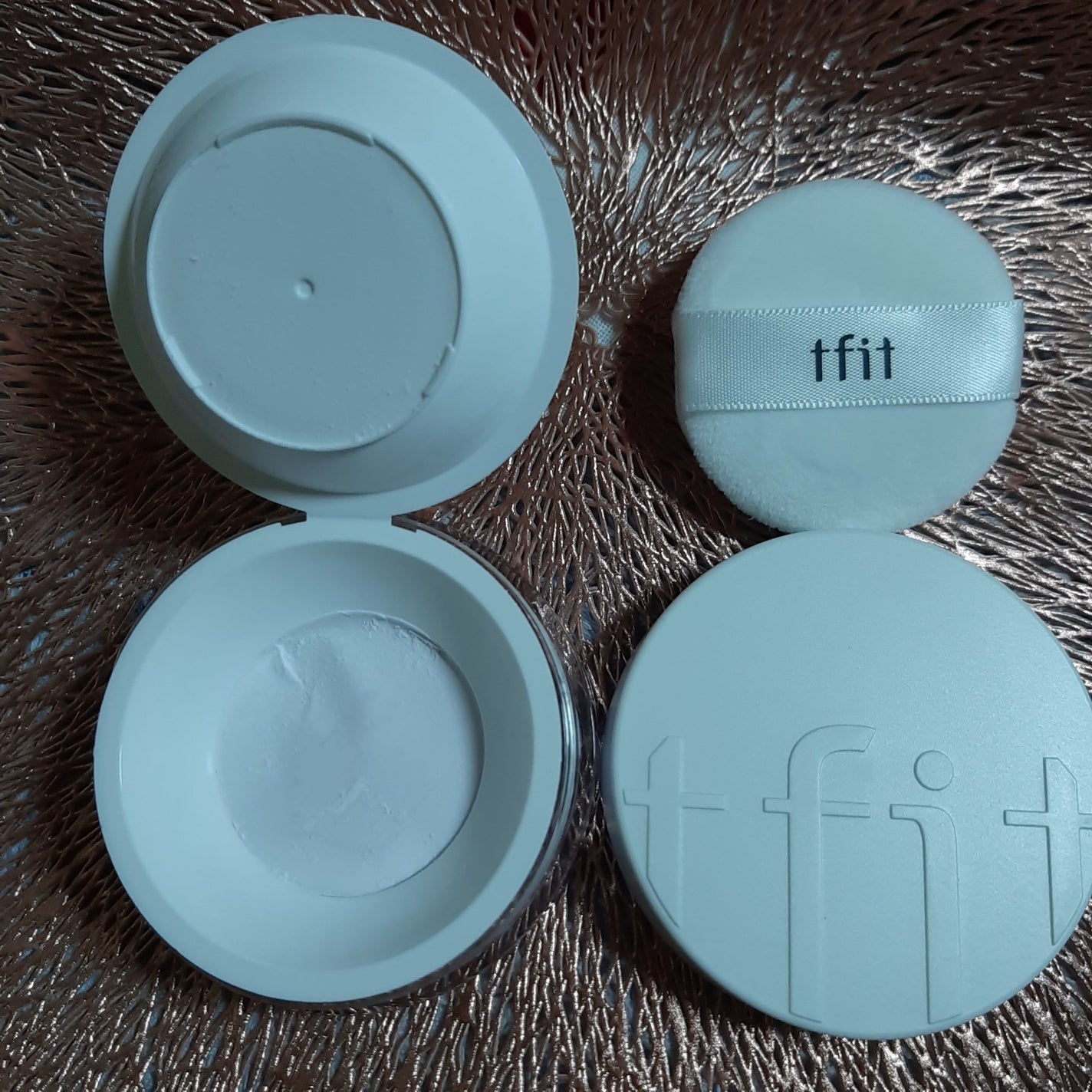 トランスルーセントセットフィニッシングパウダー/TFIT/ルースパウダーを使ったクチコミ(2枚目)