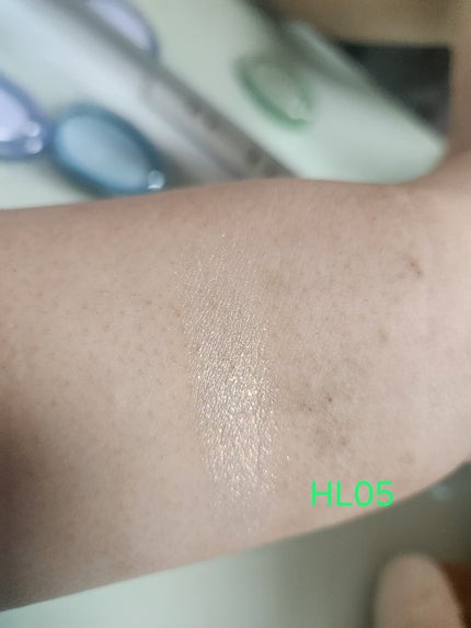 フィー グリッツストーンハイライター/fwee/パウダーハイライトを使ったクチコミ(5枚目)